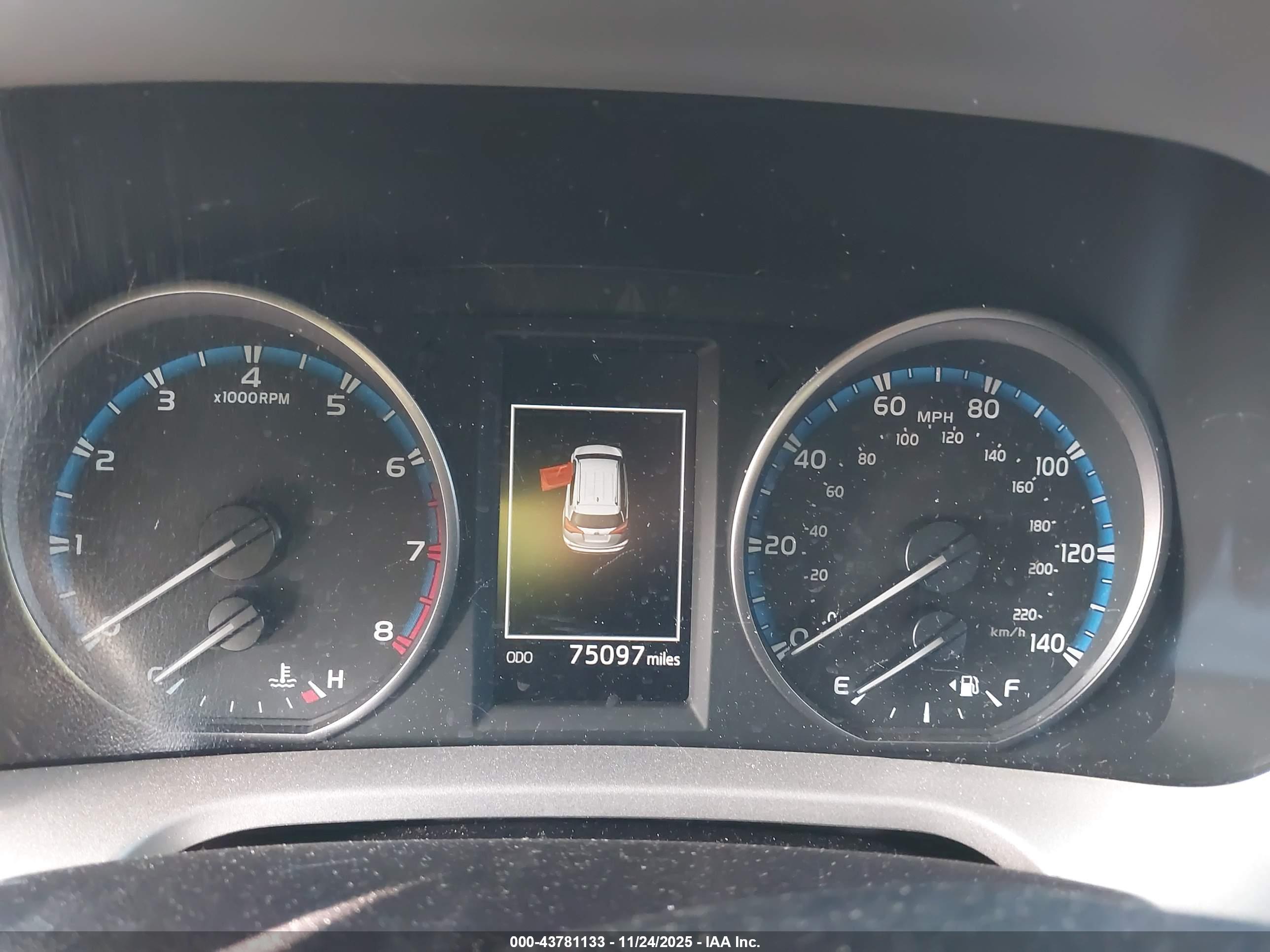 TOYOTA RAV4 image 7
