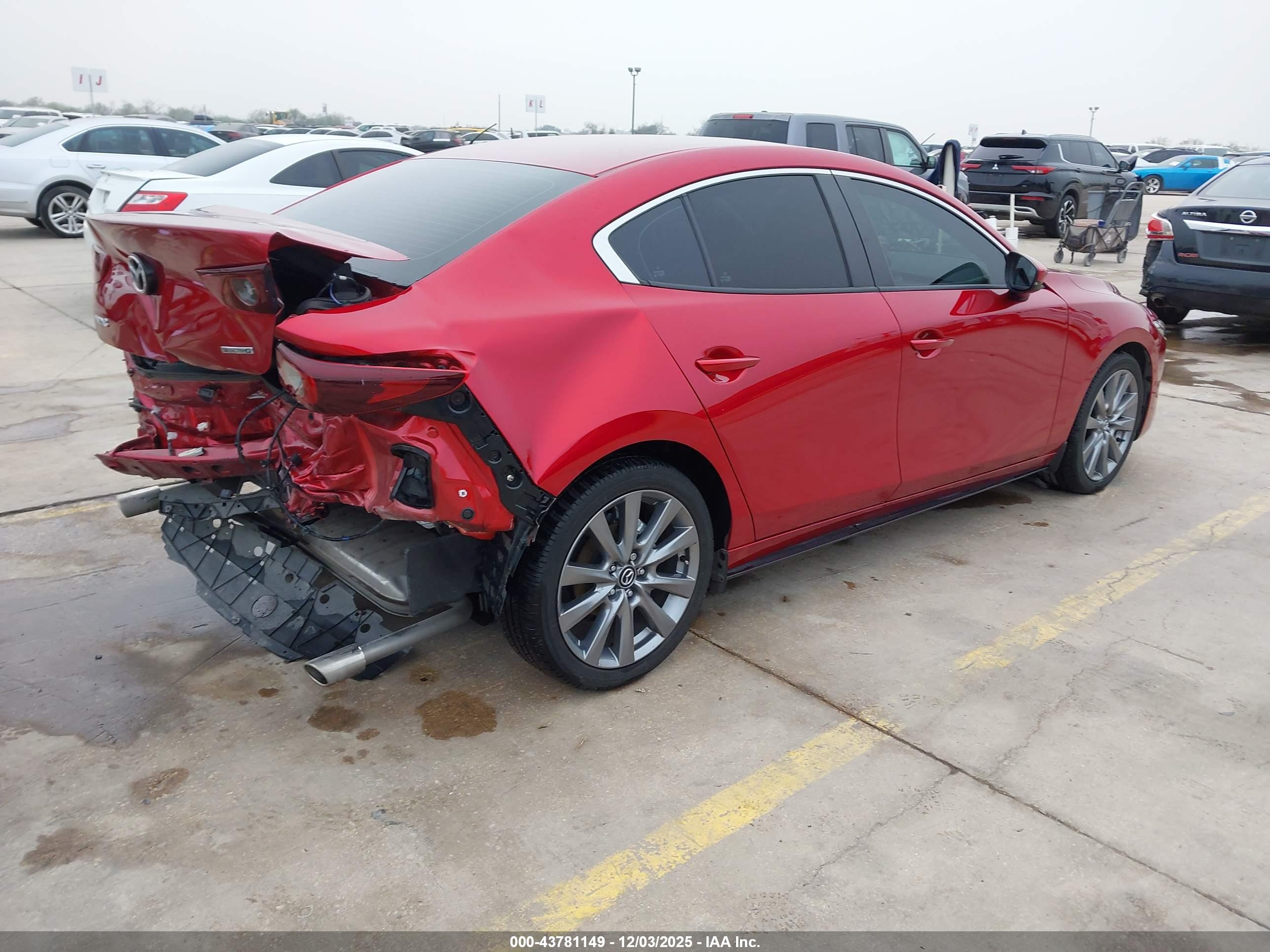 MAZDA MAZDA3 image 4