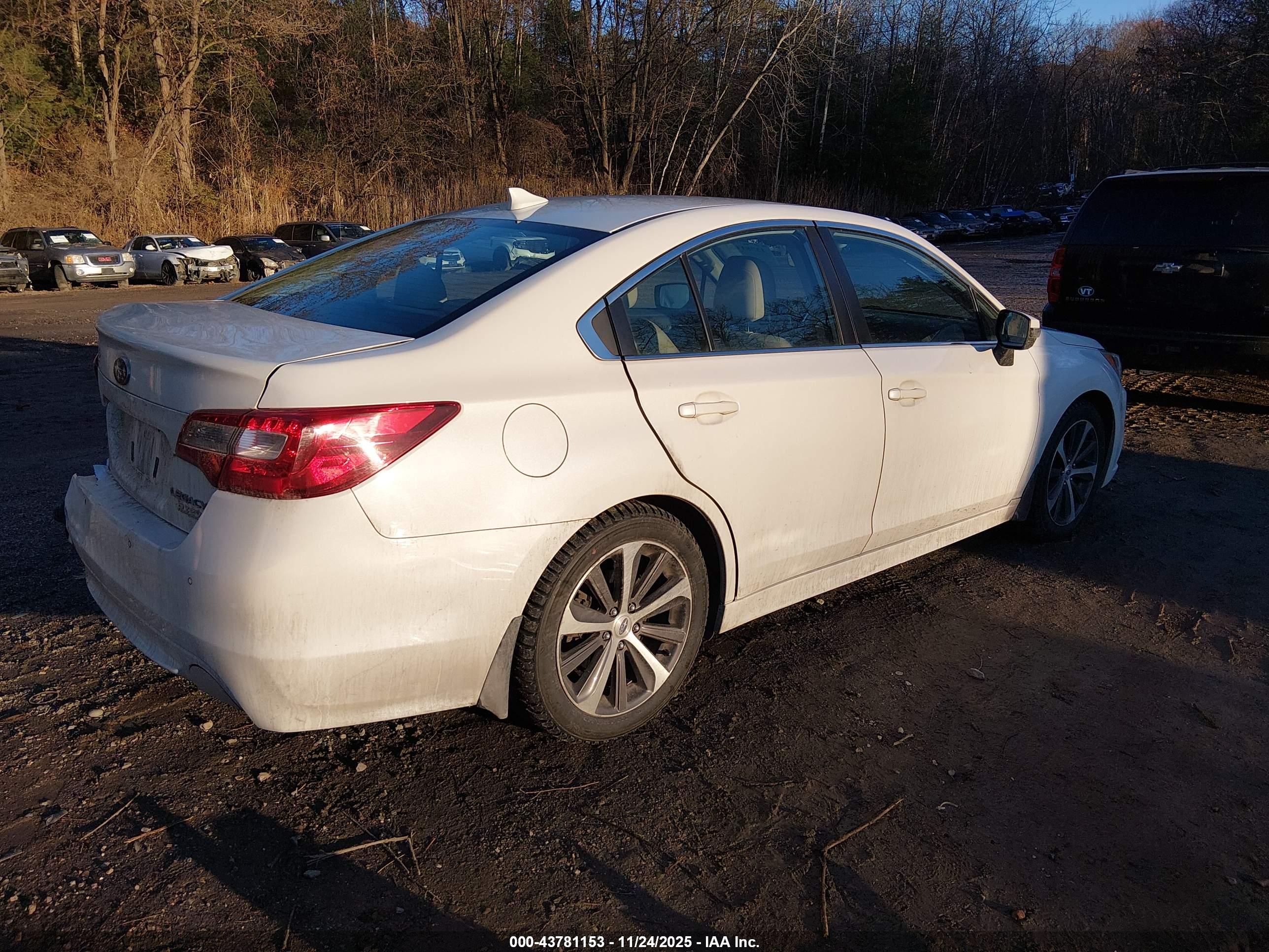 SUBARU LEGACY image 4