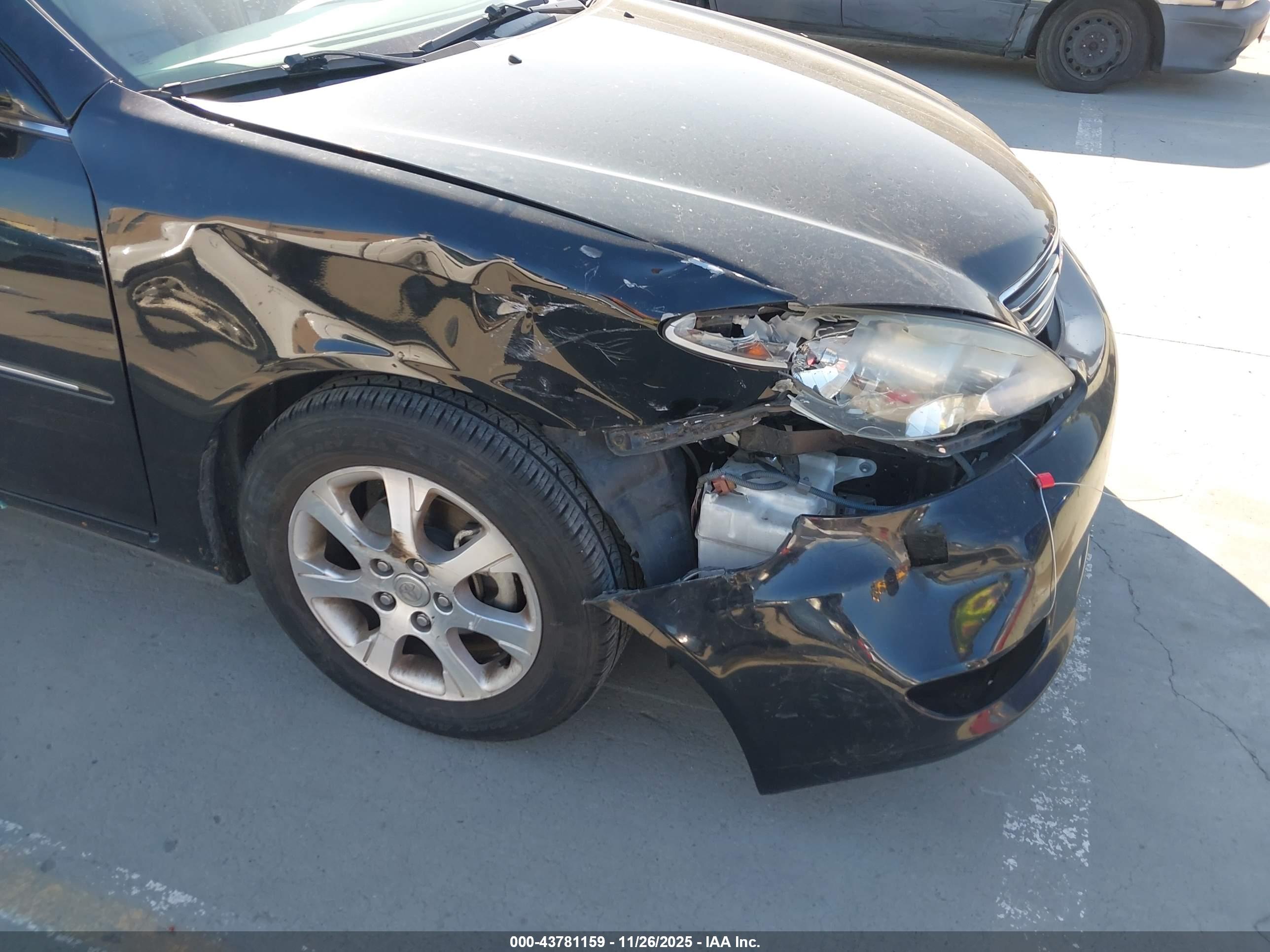 TOYOTA CAMRY image 6