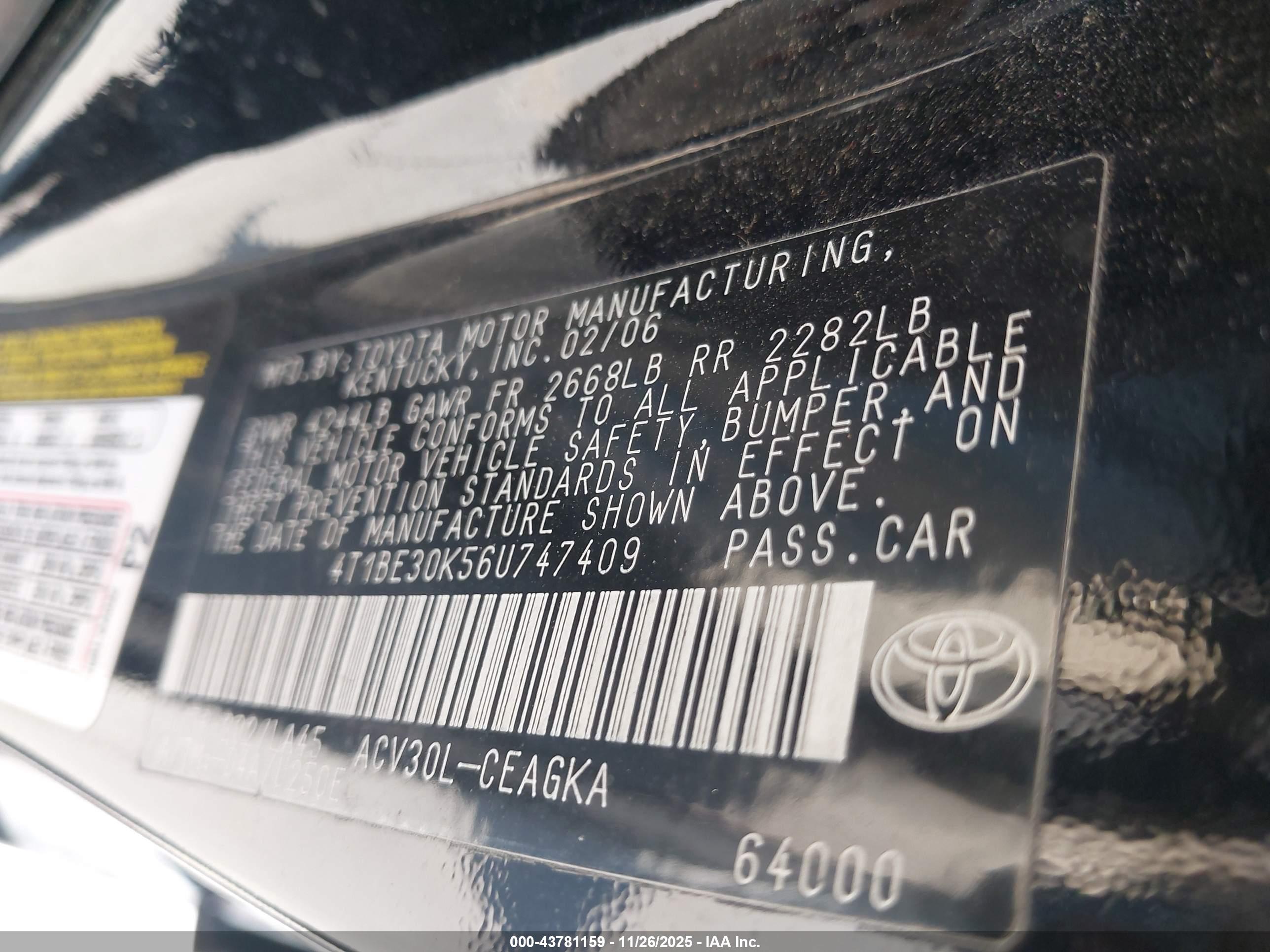 TOYOTA CAMRY image 9