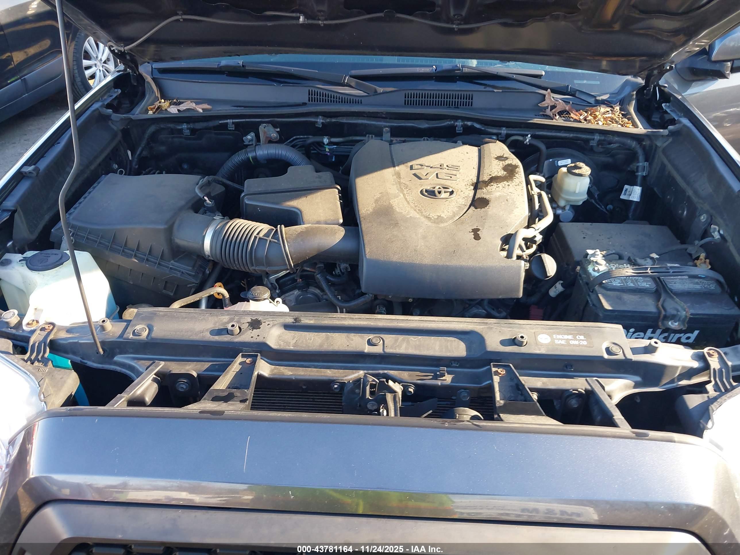 TOYOTA TACOMA image 10