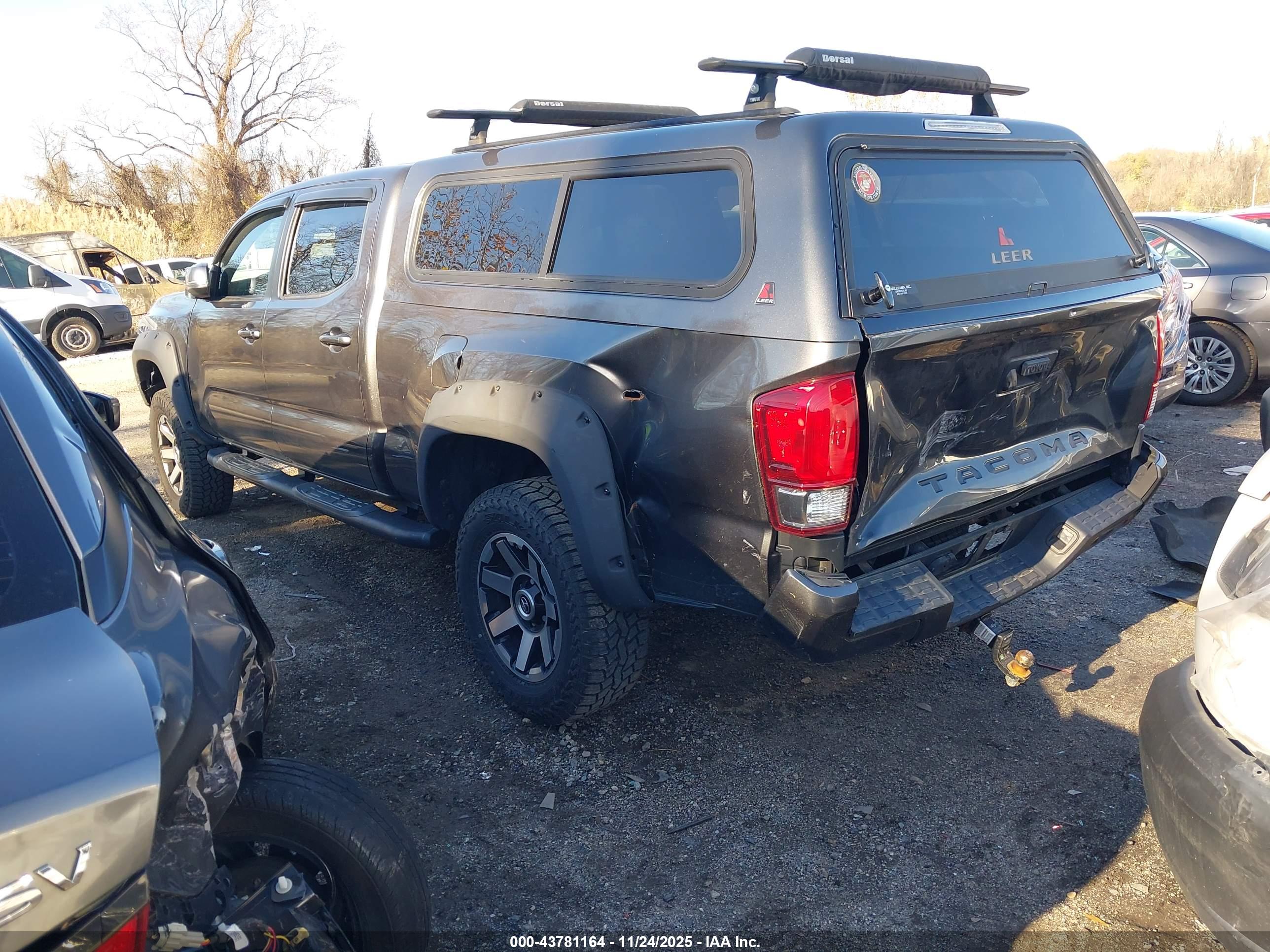 TOYOTA TACOMA image 3