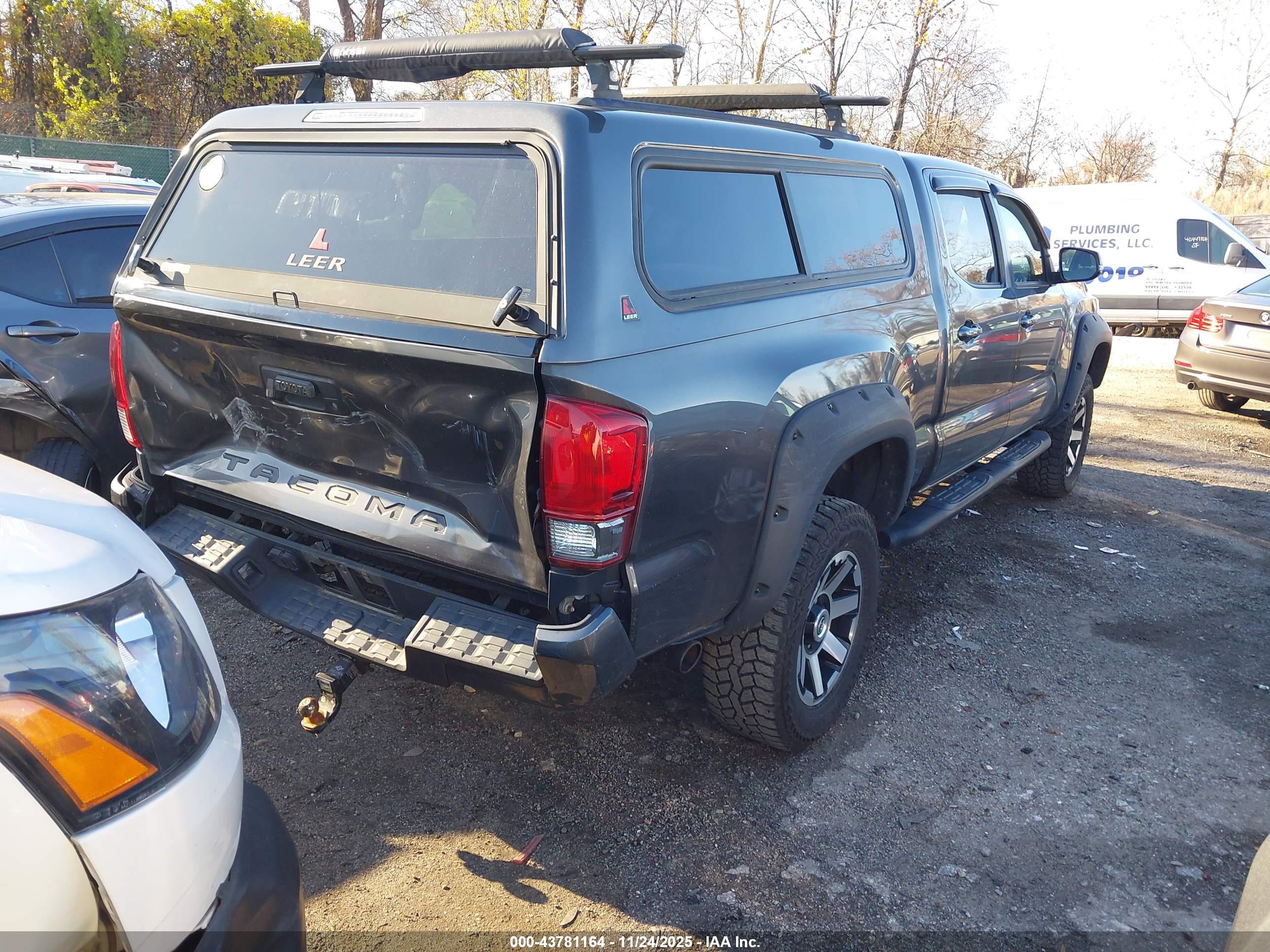 TOYOTA TACOMA image 4