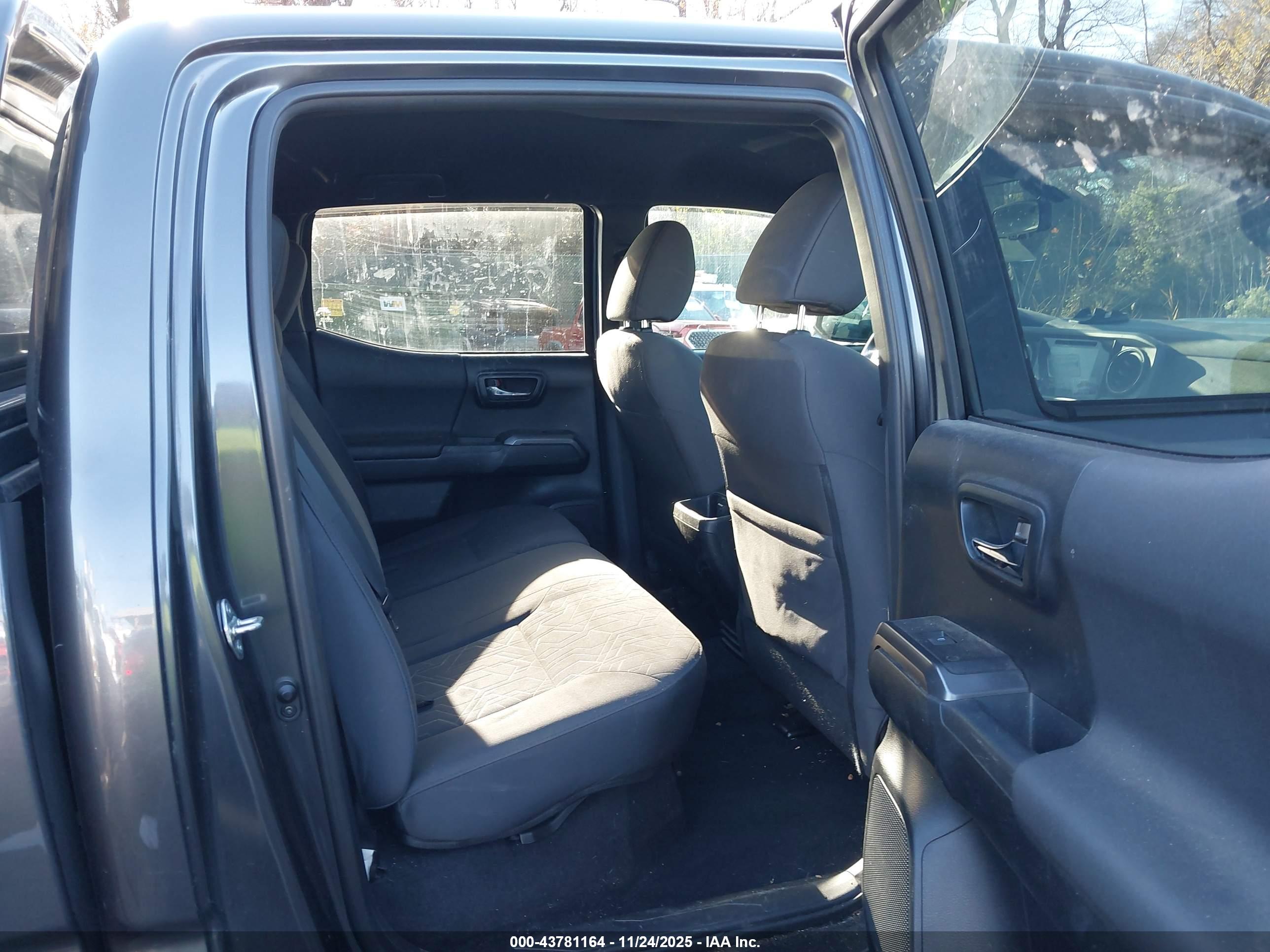 TOYOTA TACOMA image 8