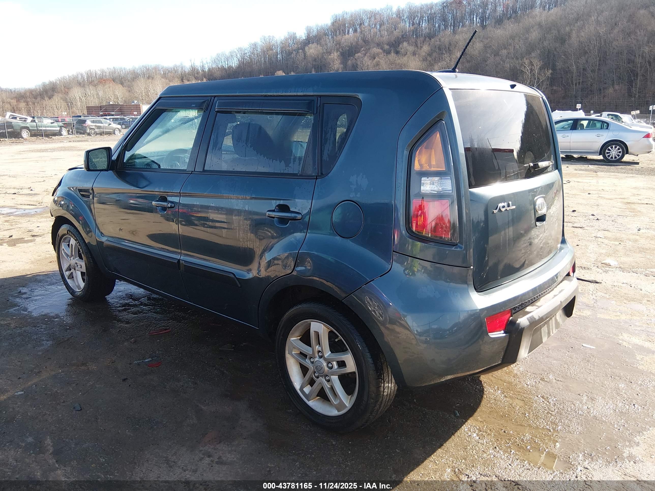 KIA SOUL image 3