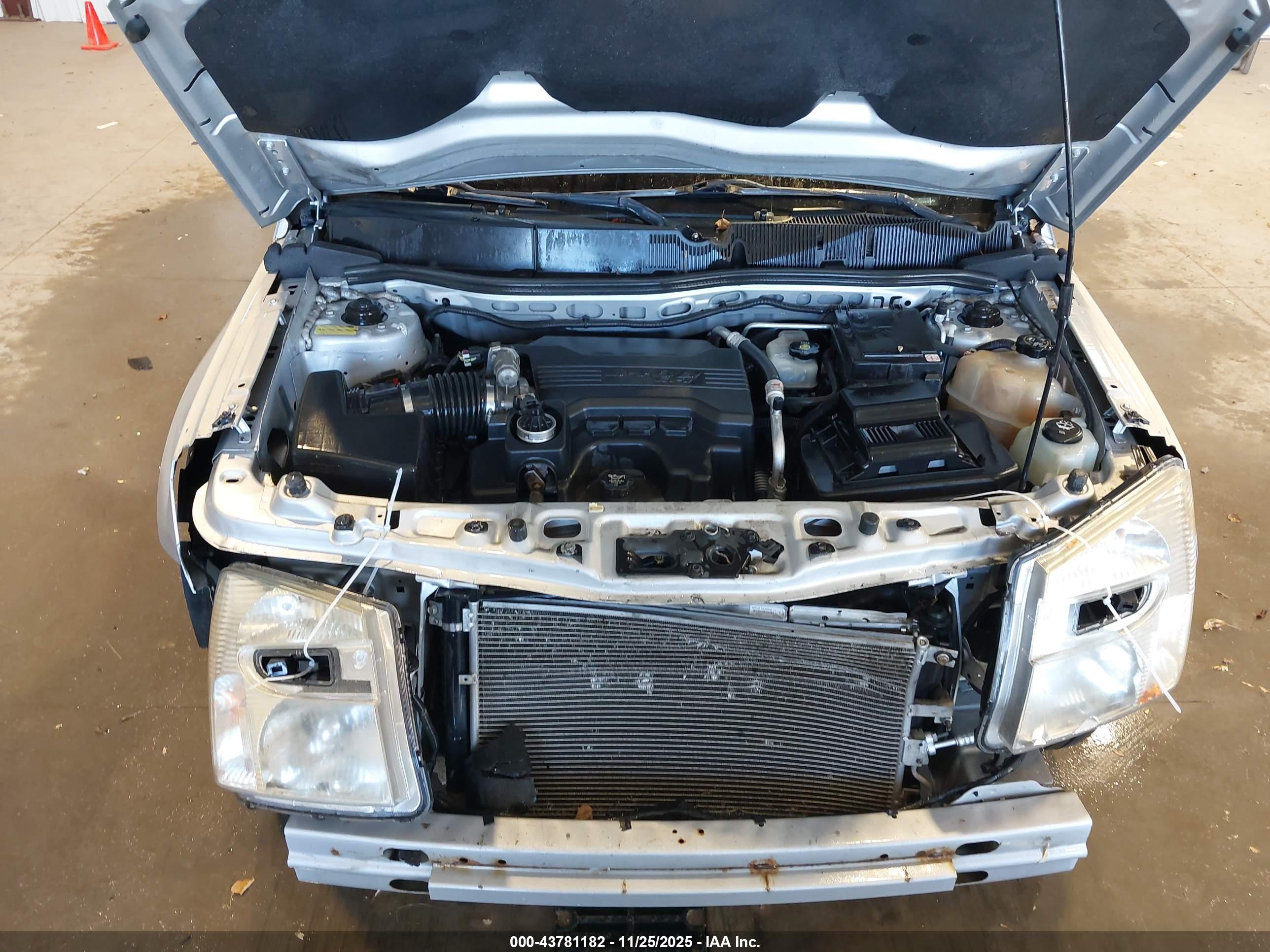 CHEVROLET EQUINOX image 10