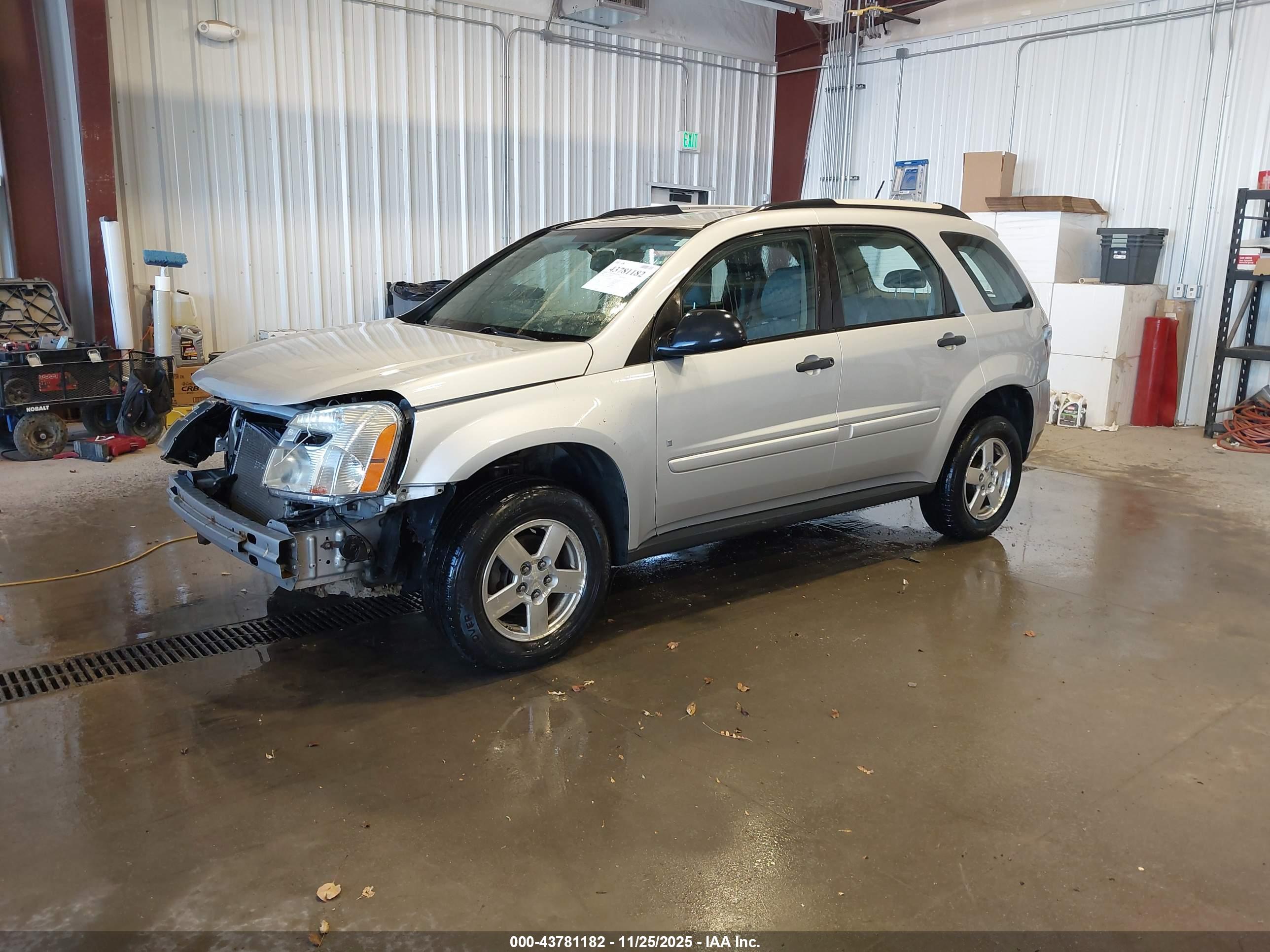 CHEVROLET EQUINOX image 2