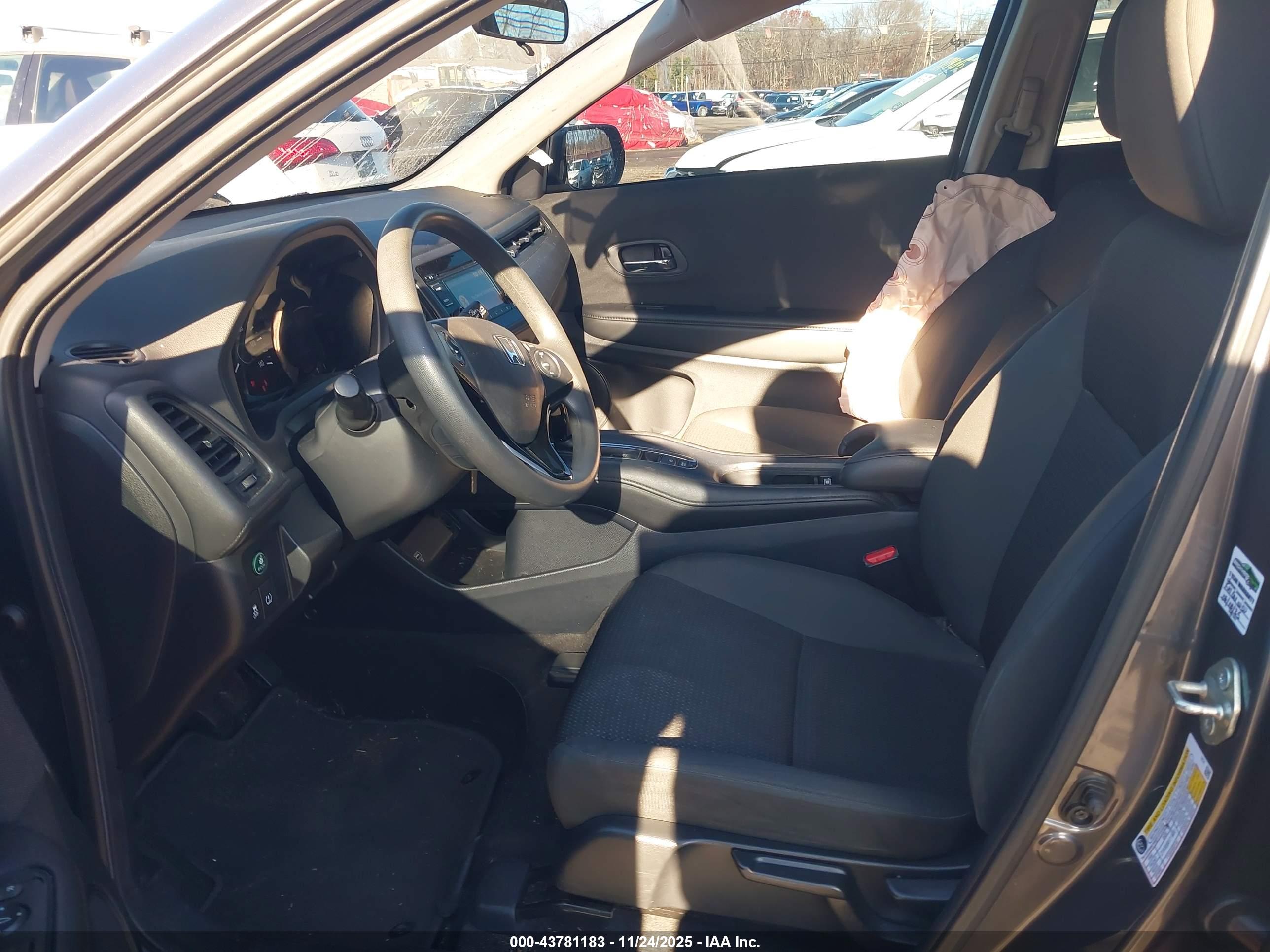 HONDA HR-V image 5