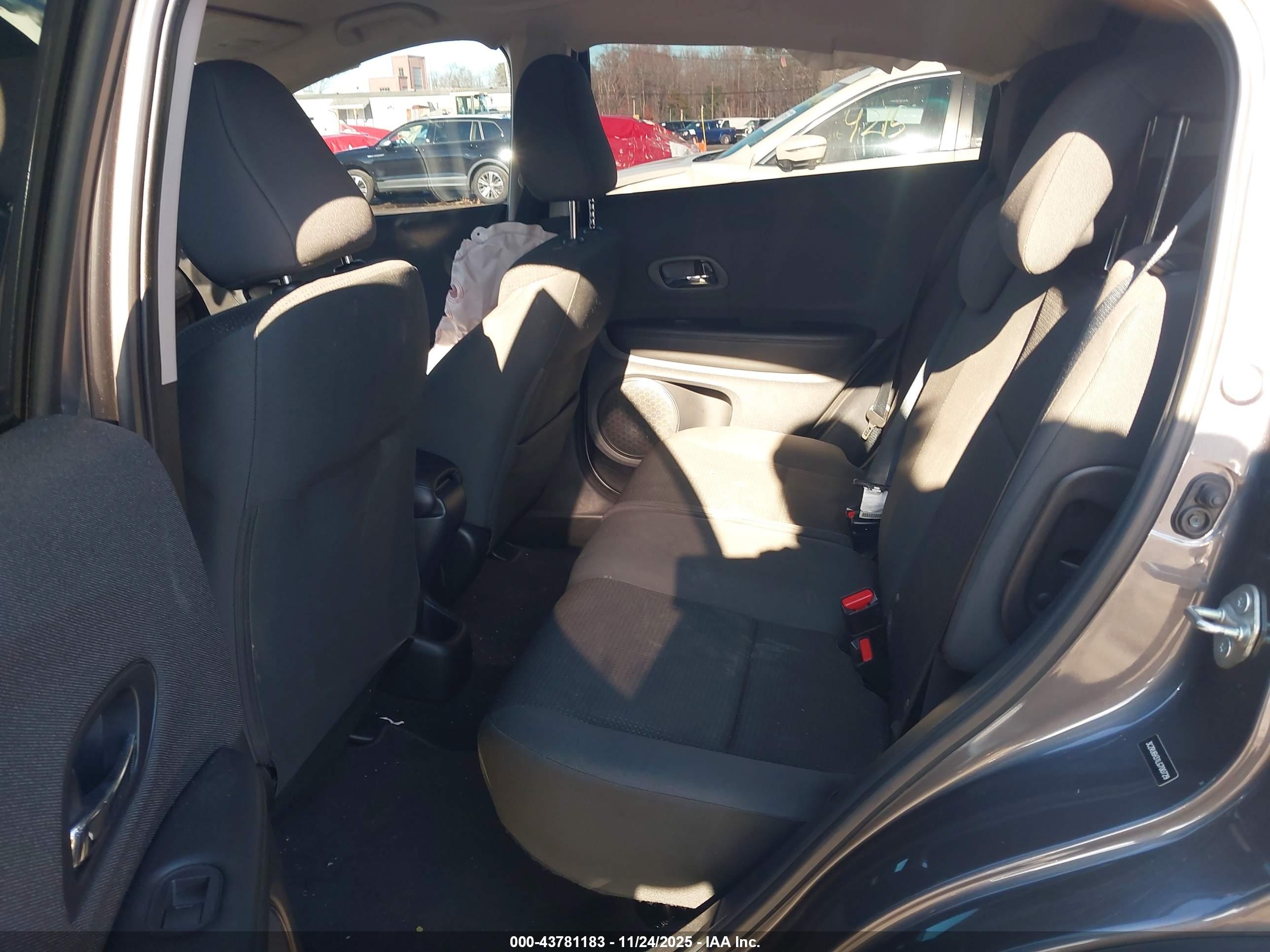 HONDA HR-V image 8