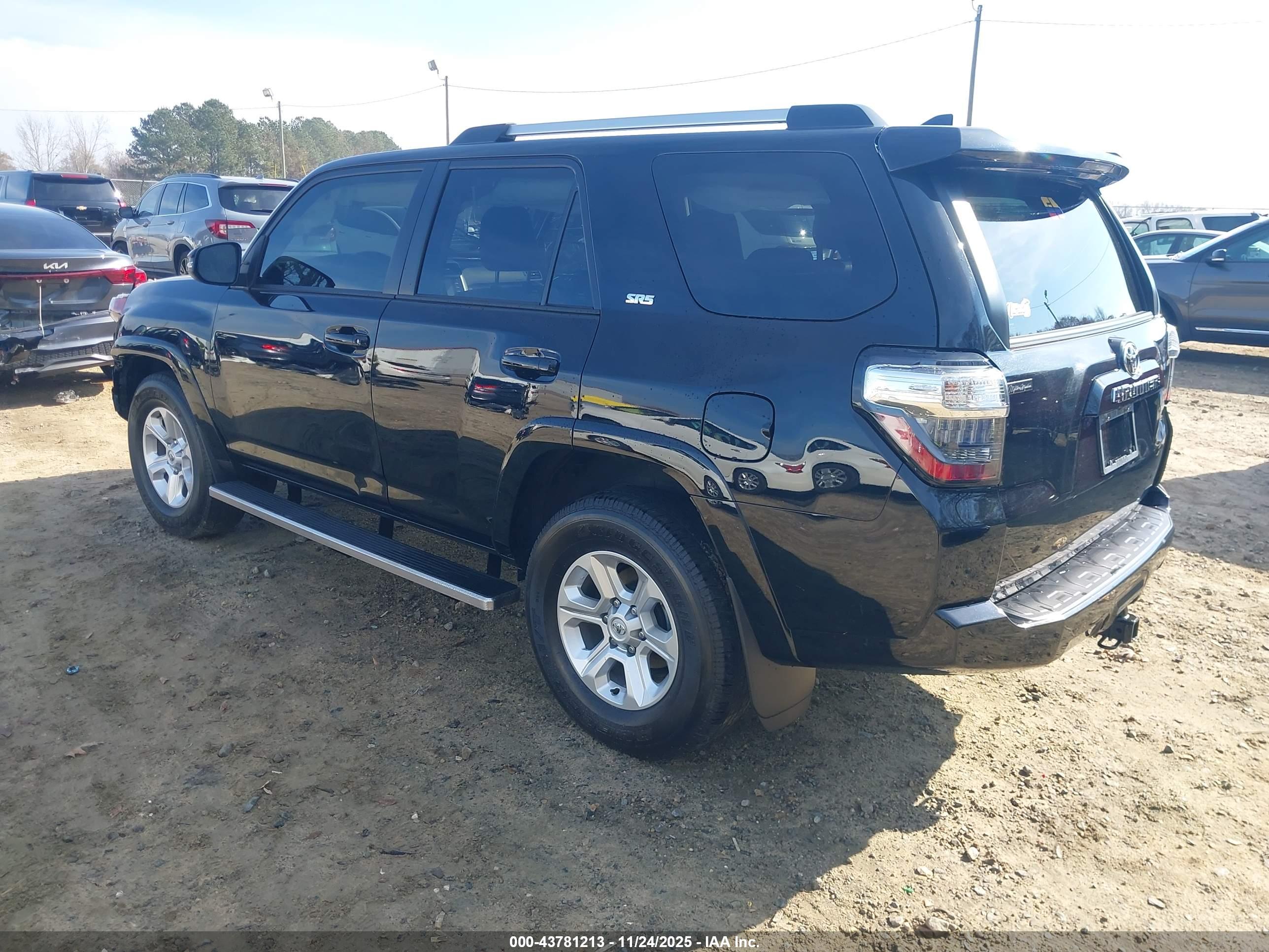 TOYOTA 4RUNNER image 3