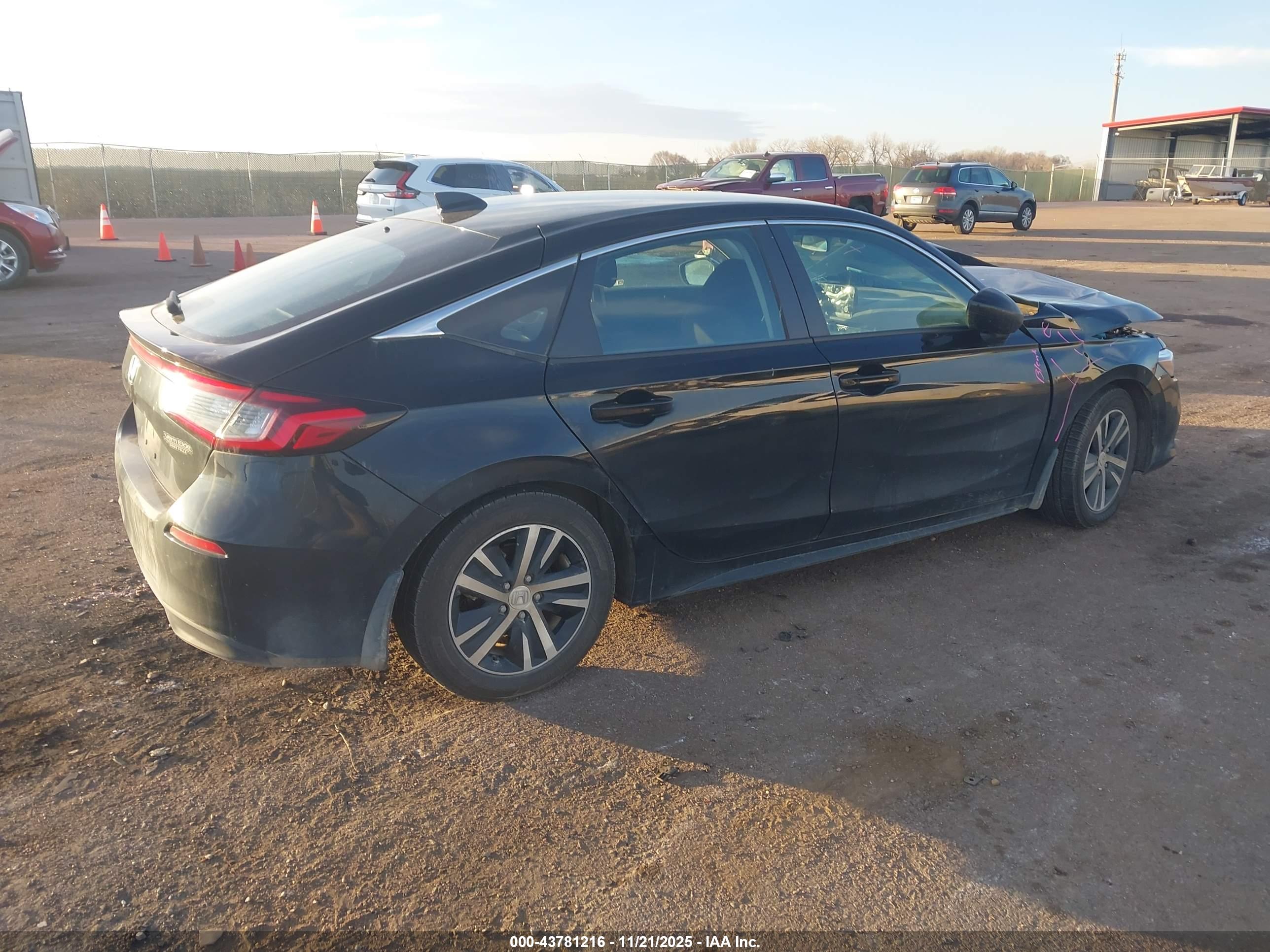 HONDA CIVIC image 4