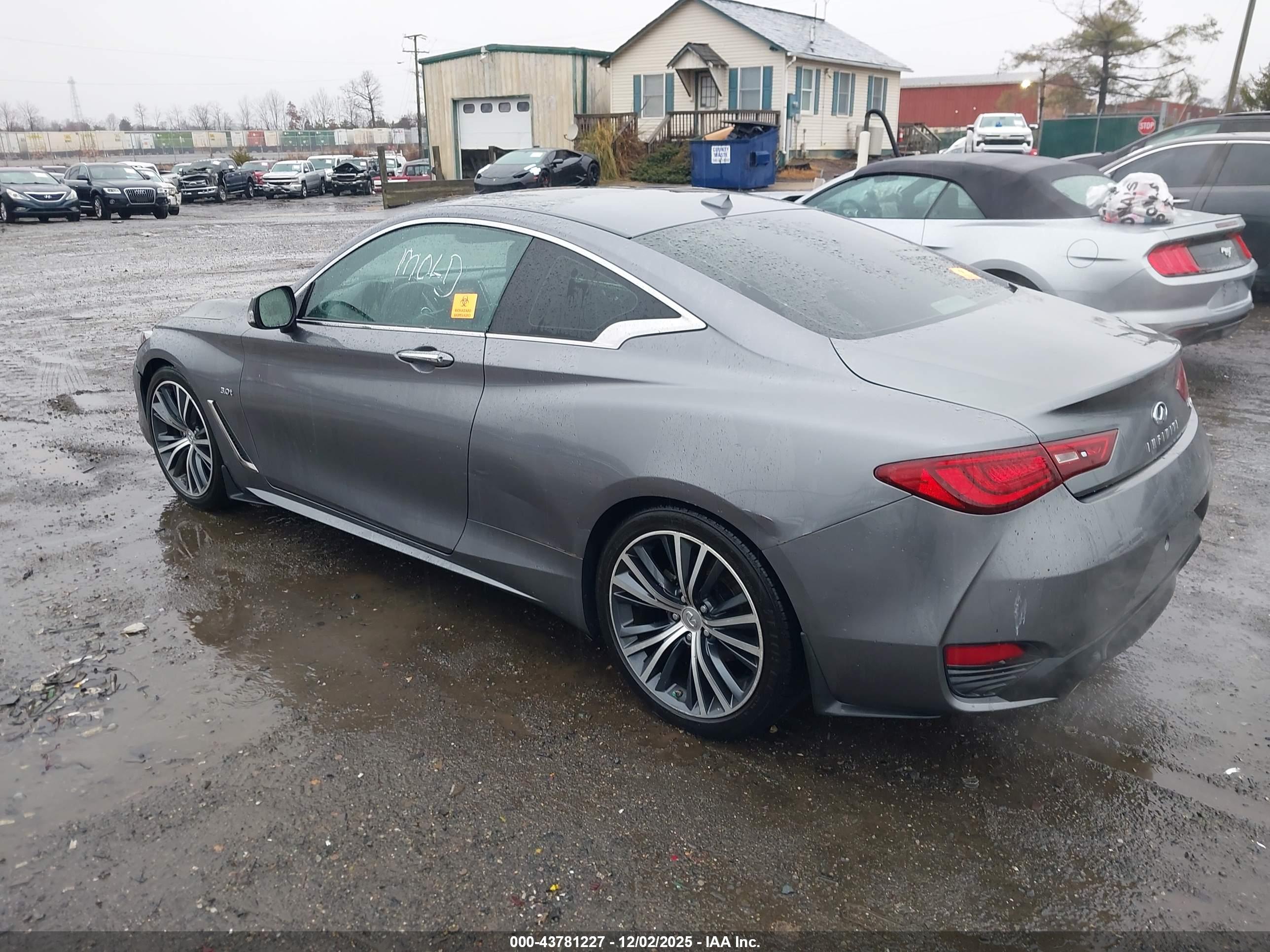 INFINITI Q60 image 3
