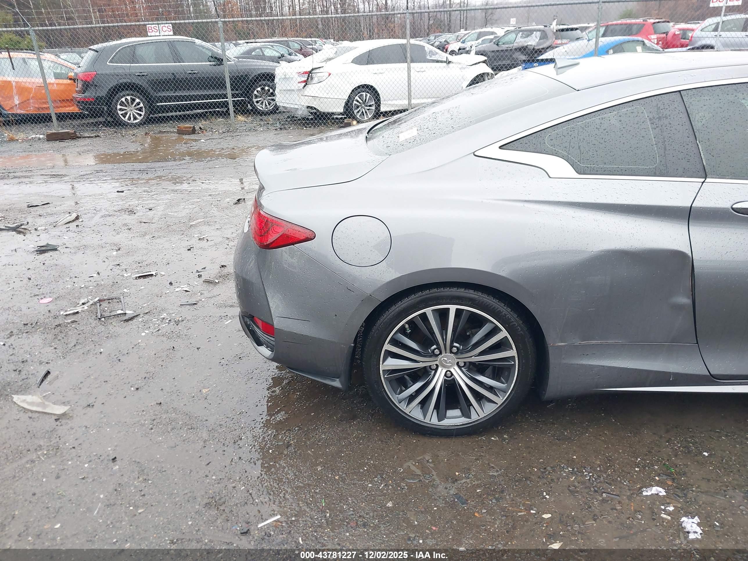 INFINITI Q60 image 6