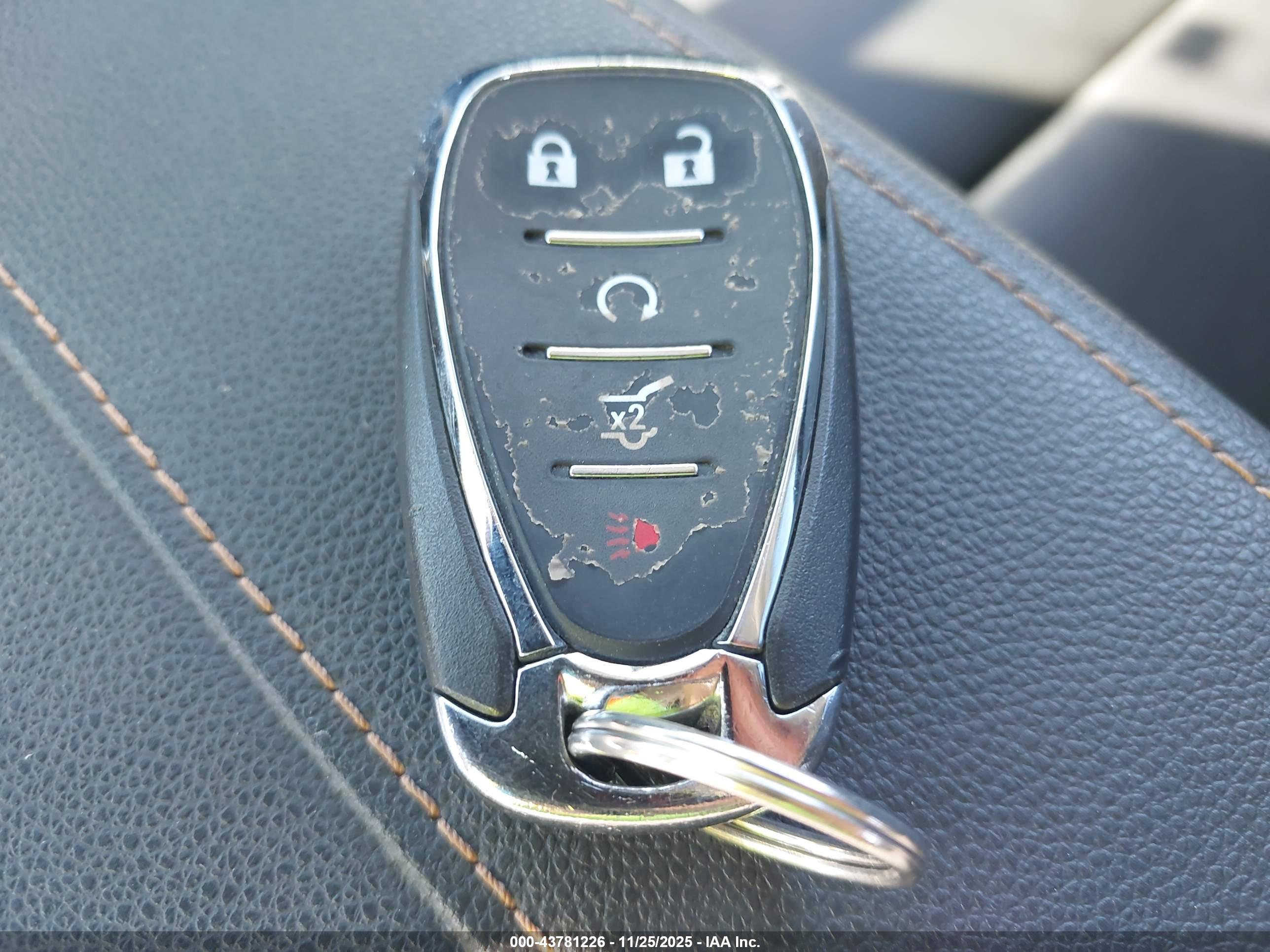 CHEVROLET TRAVERSE image 11