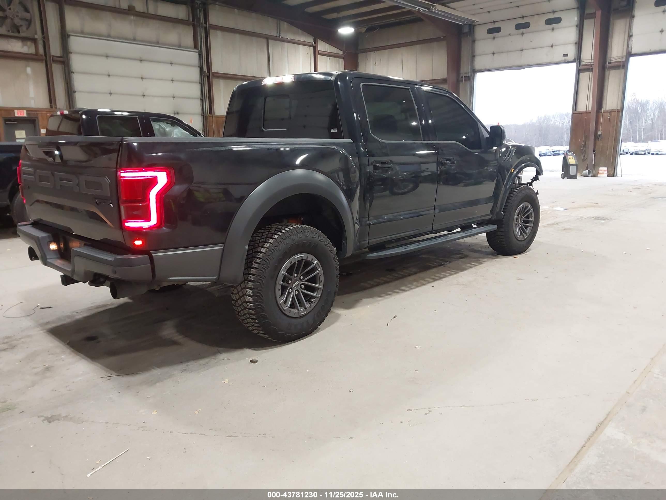 FORD F-150 image 4