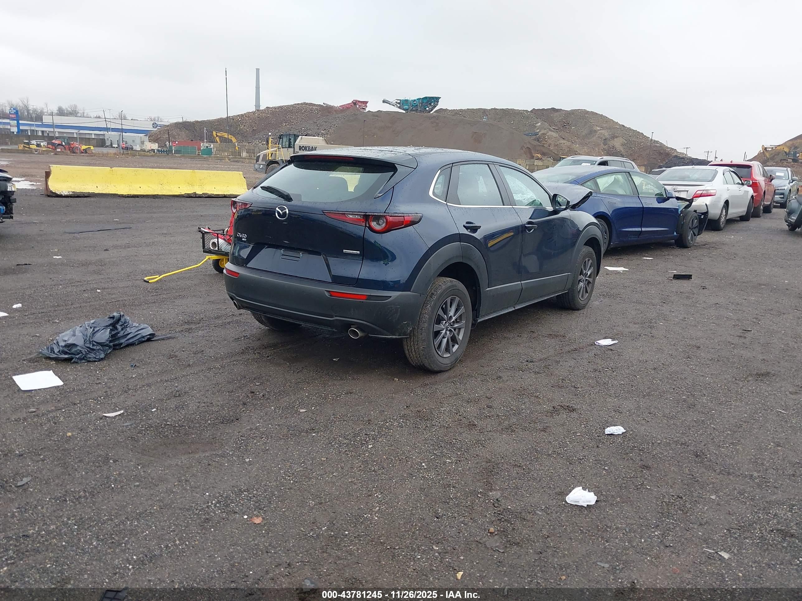 MAZDA CX-30 image 4