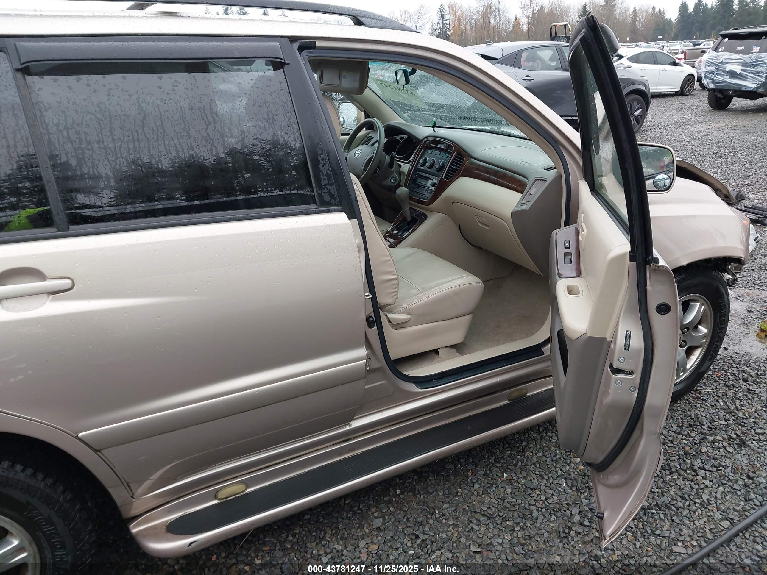 TOYOTA HIGHLANDER image 5