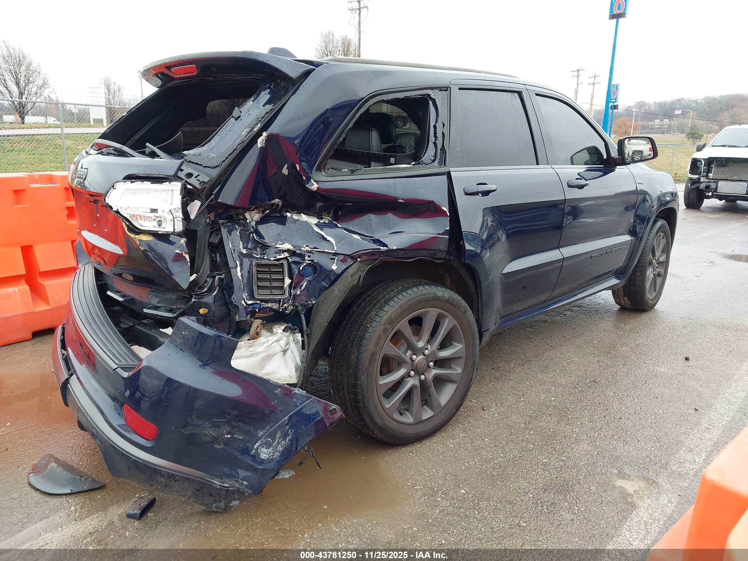 JEEP GRAND image 4