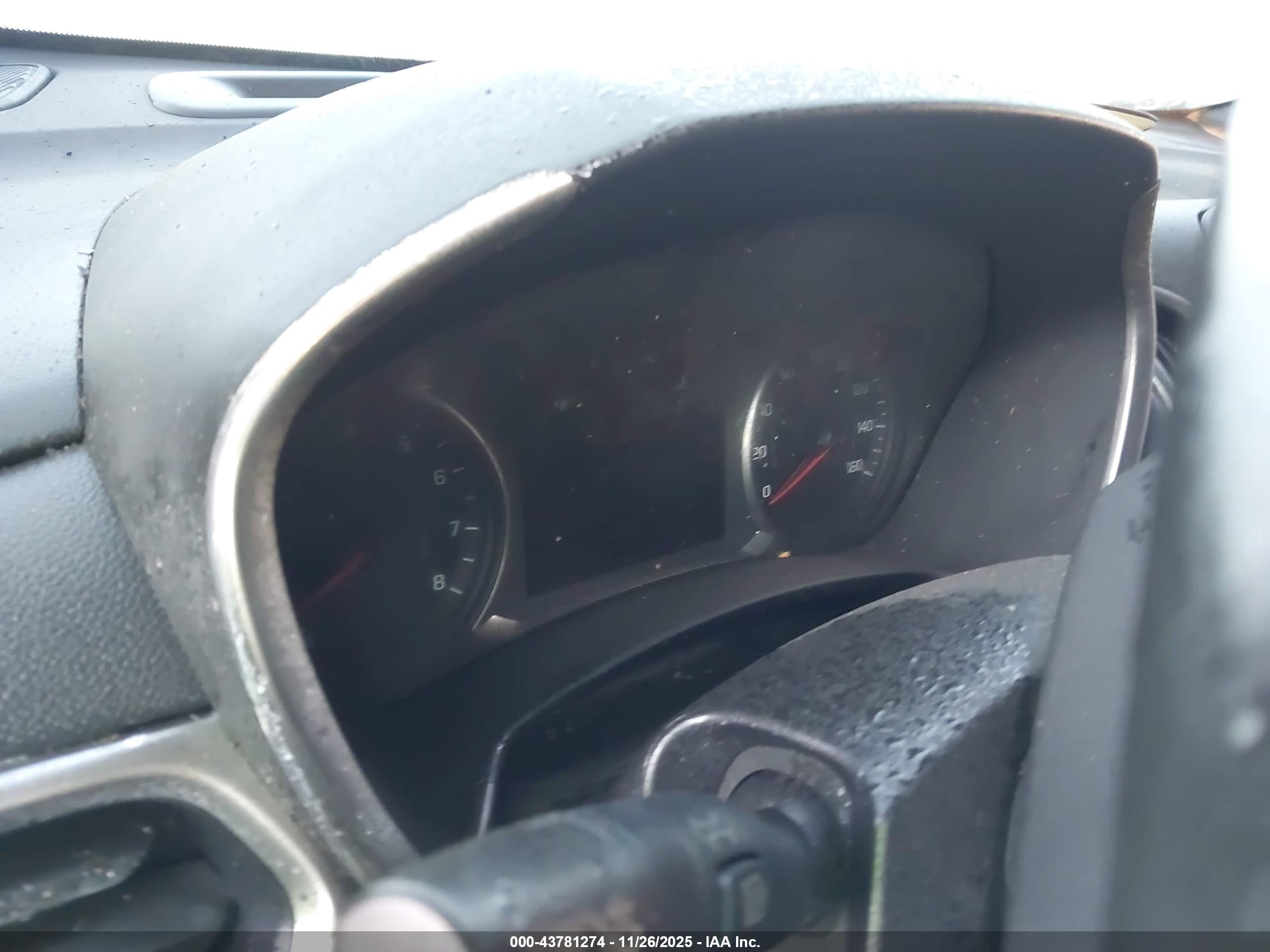 CHEVROLET EQUINOX image 7