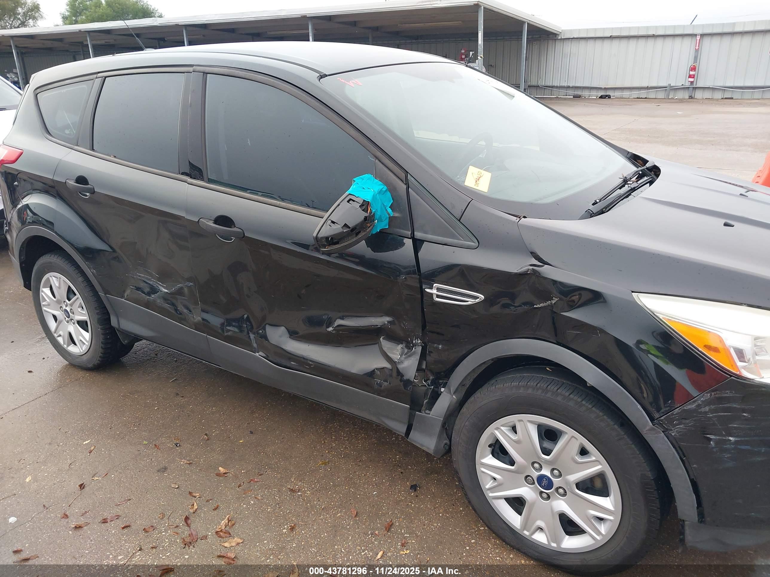 FORD ESCAPE image 6