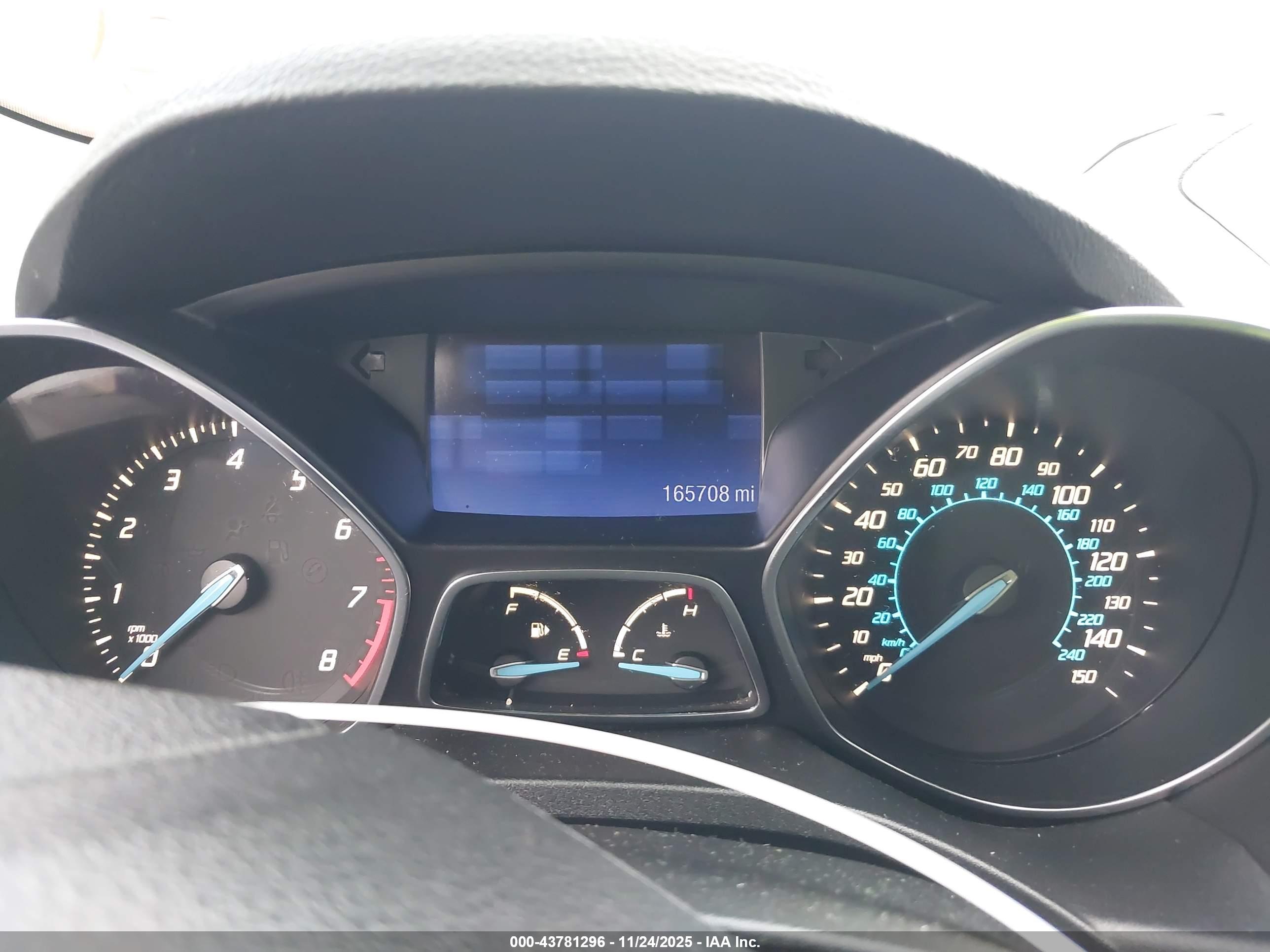 FORD ESCAPE image 7