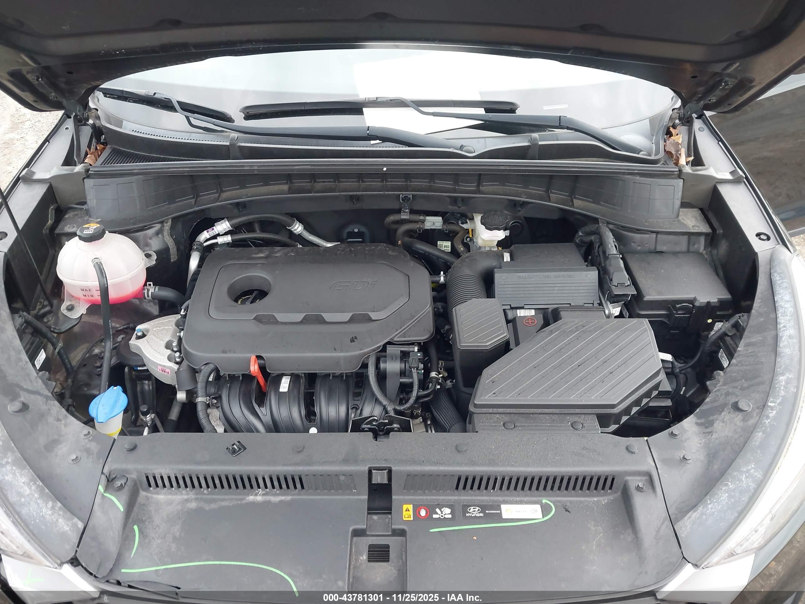 HYUNDAI TUCSON image 10