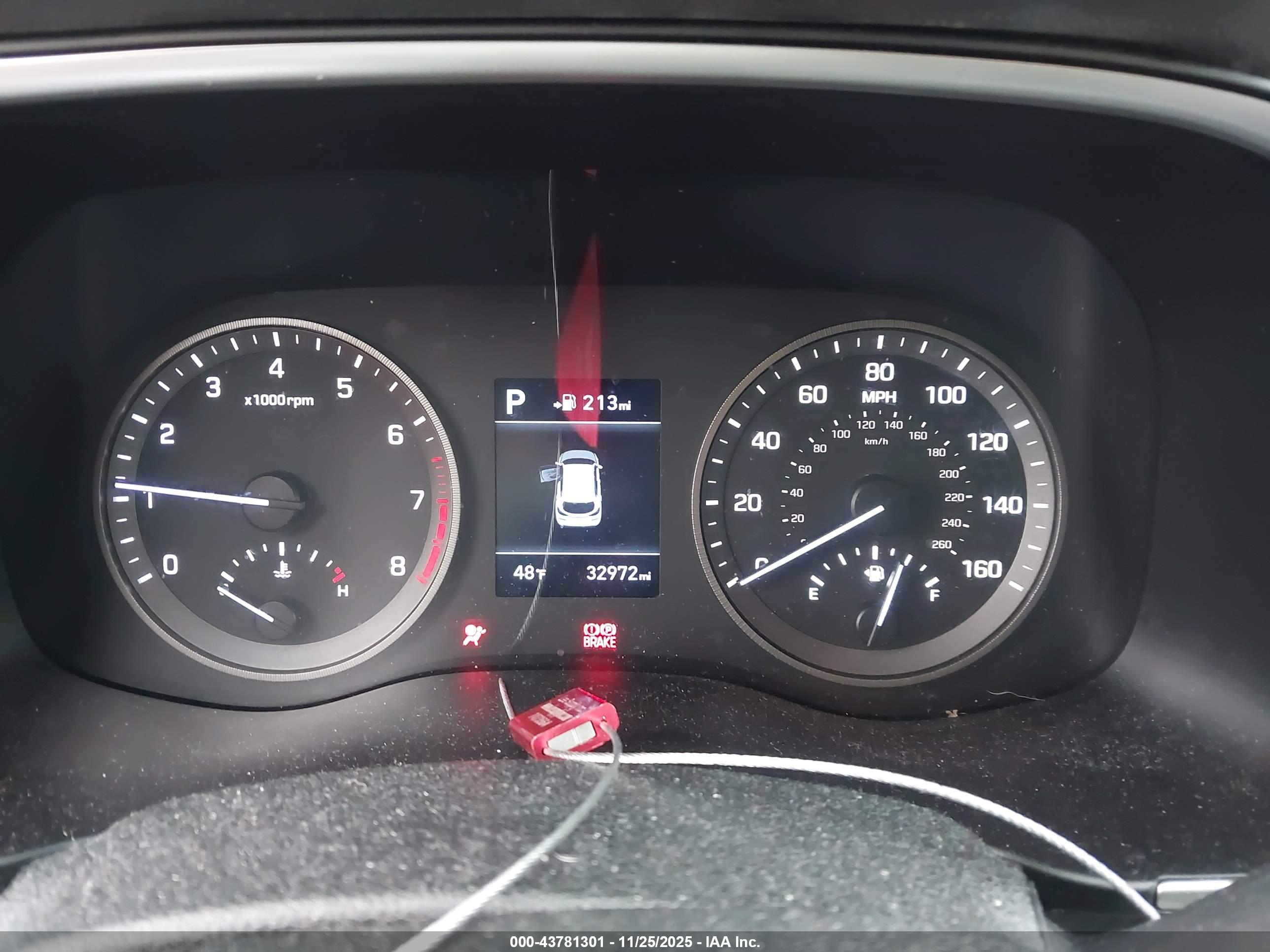 HYUNDAI TUCSON image 7