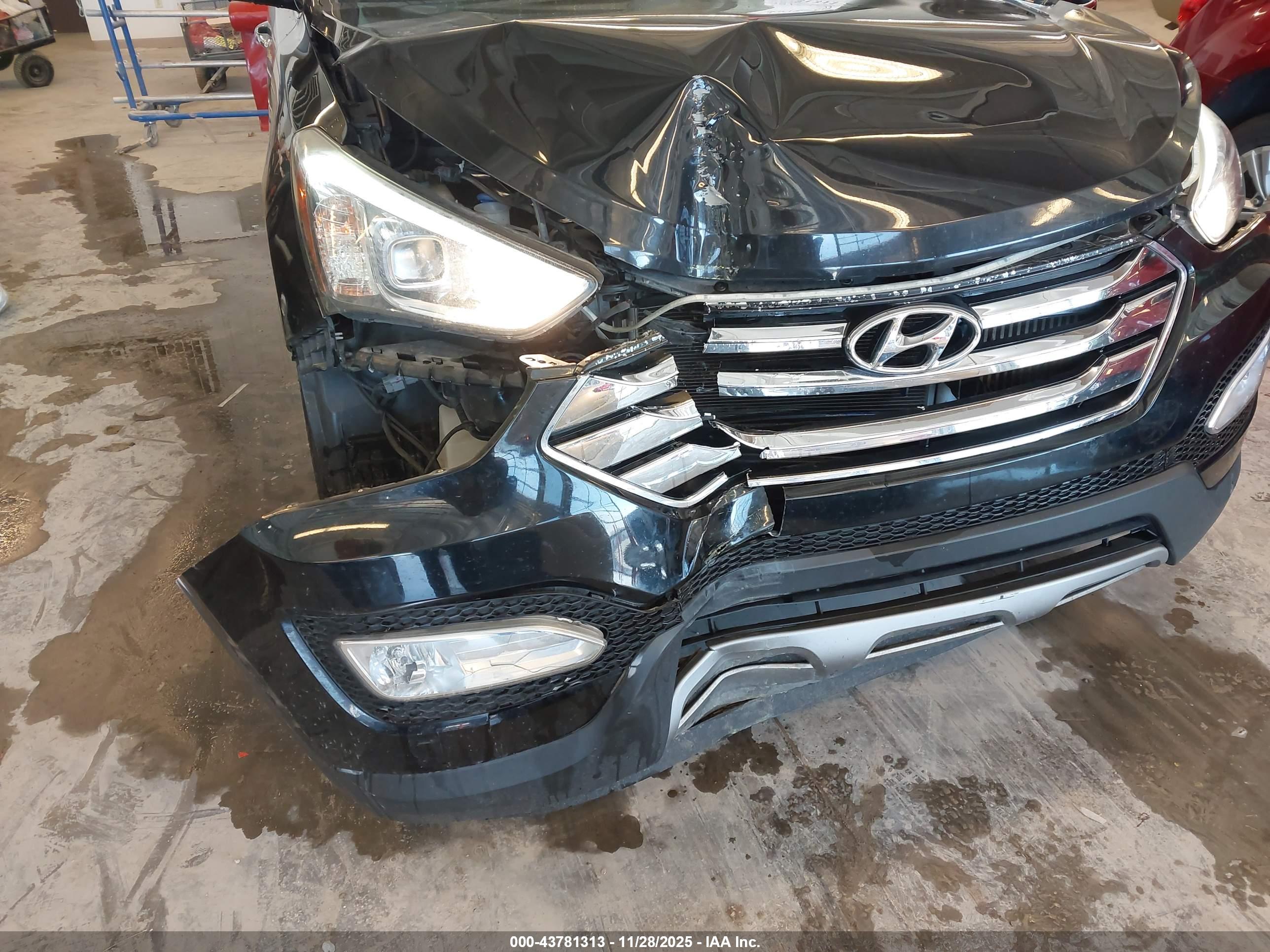 HYUNDAI SANTA image 6