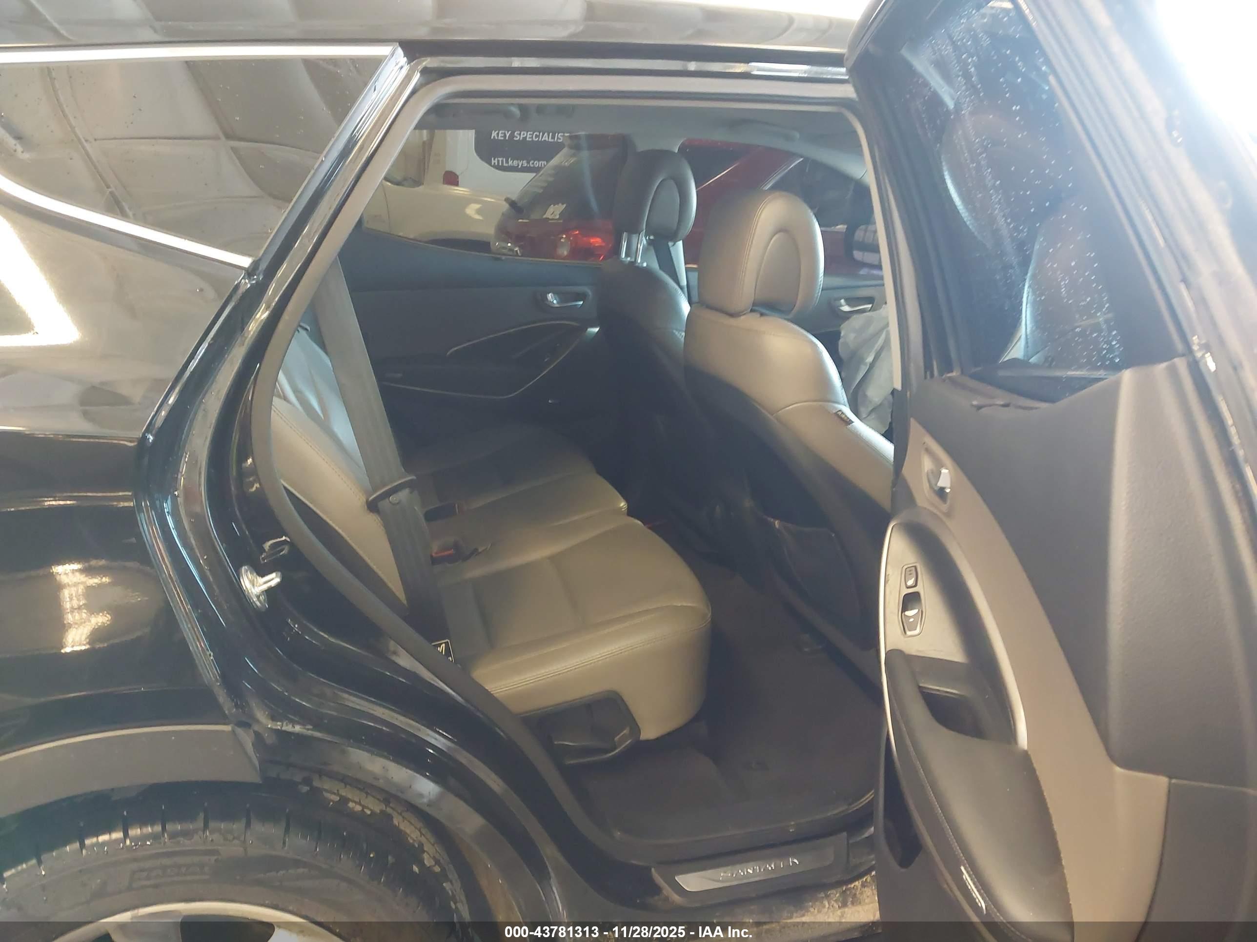 HYUNDAI SANTA image 8