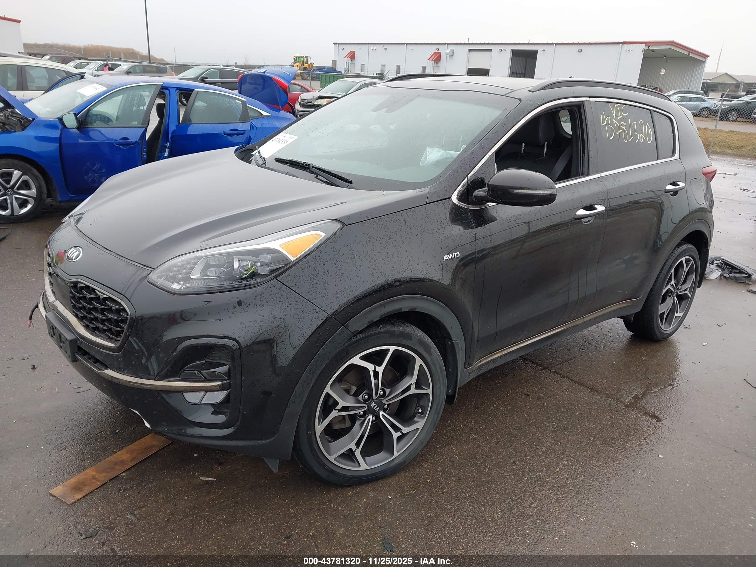 KIA SPORTAGE image 2