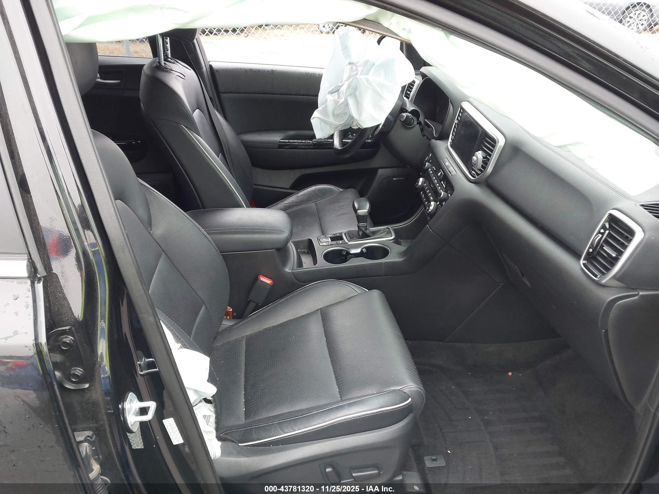 KIA SPORTAGE image 5