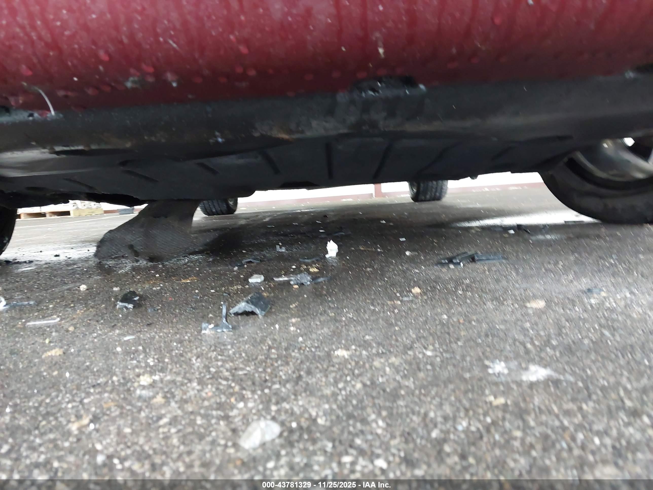 CHRYSLER PACIFICA image 6