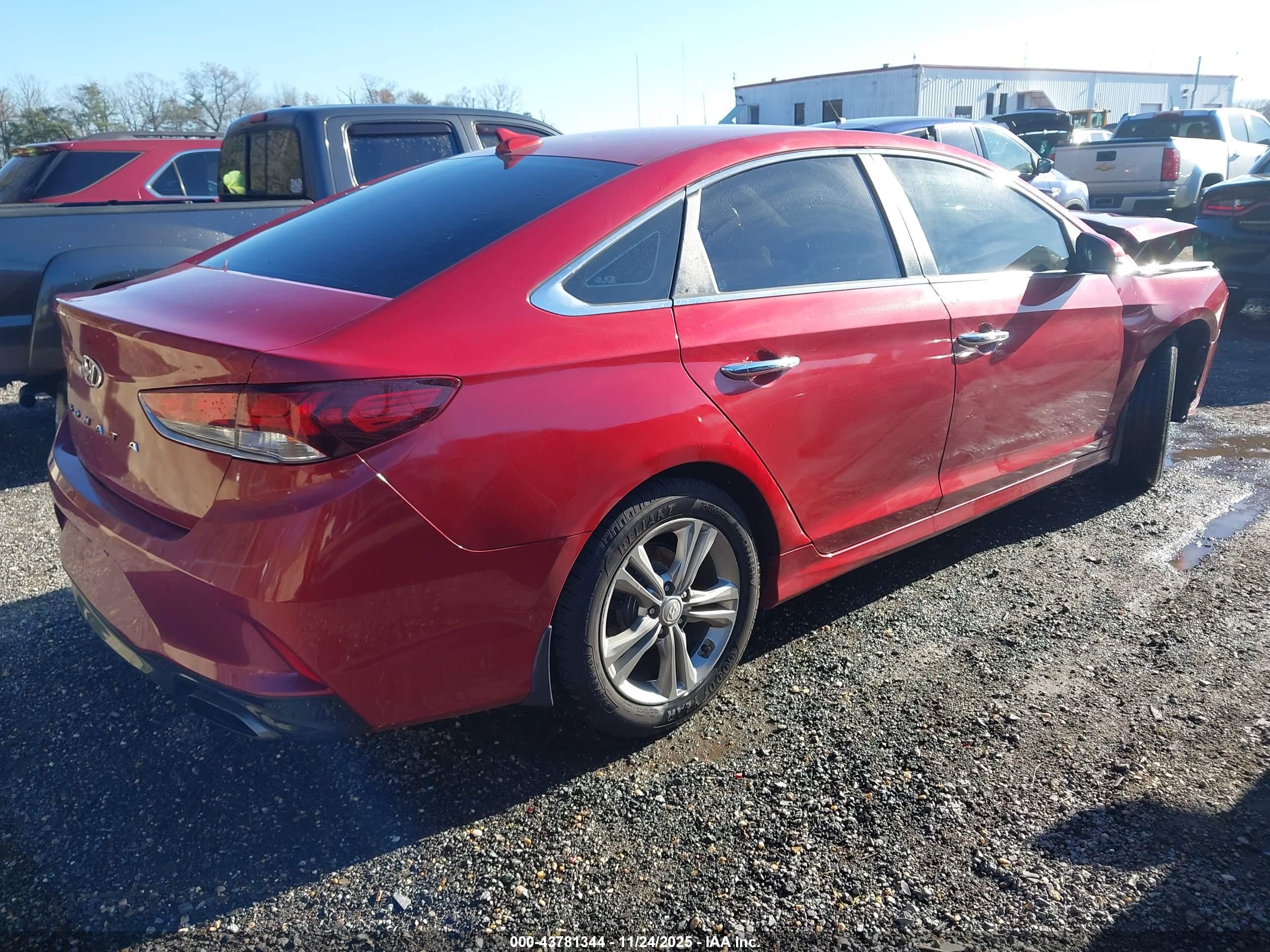 HYUNDAI SONATA image 4