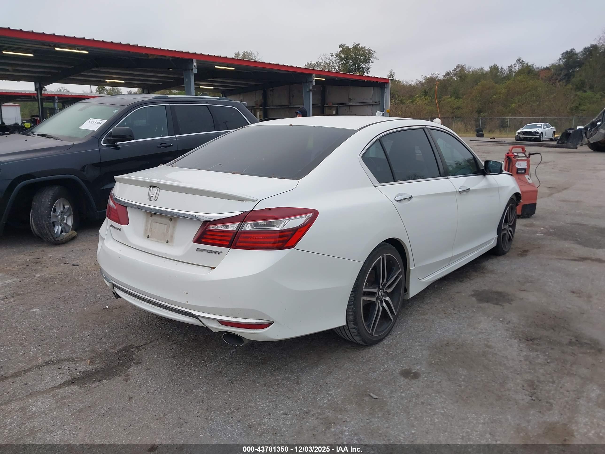 HONDA ACCORD image 4