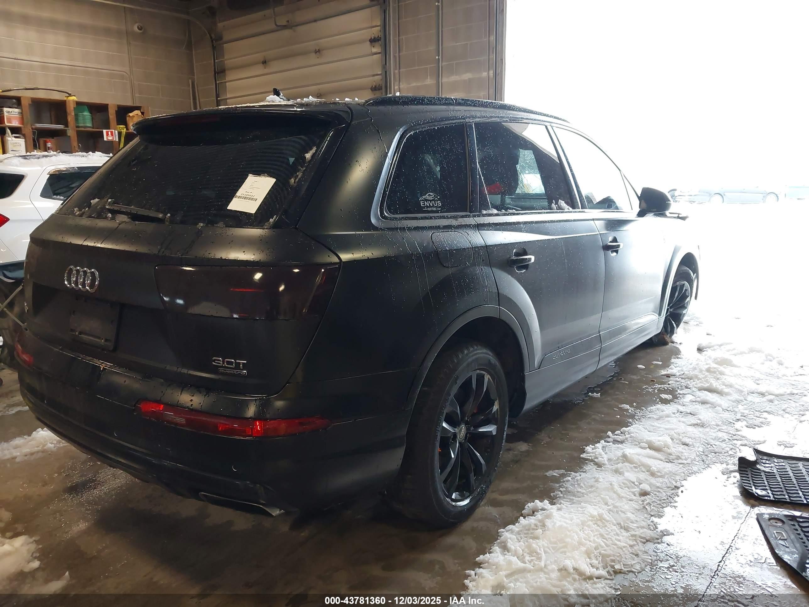 AUDI Q7 image 4