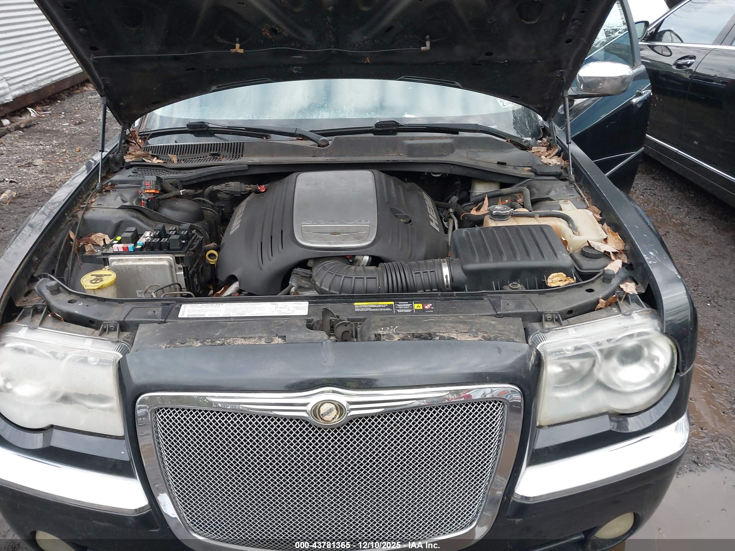 CHRYSLER 300C image 10