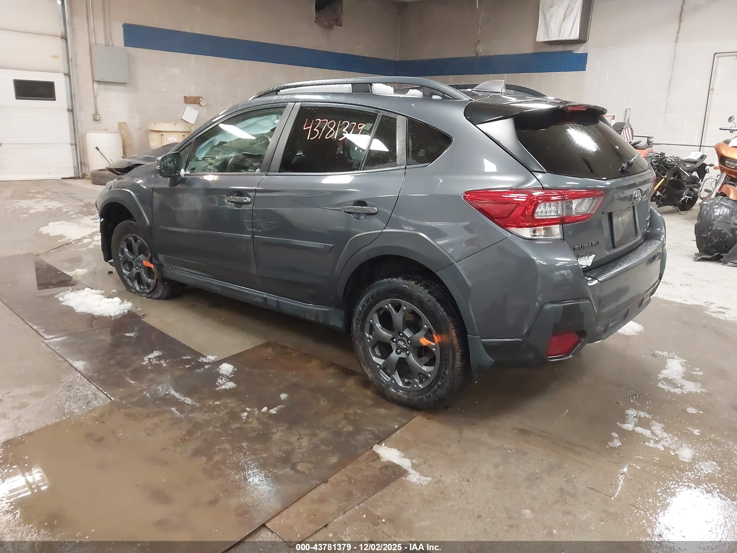 SUBARU CROSSTREK image 3