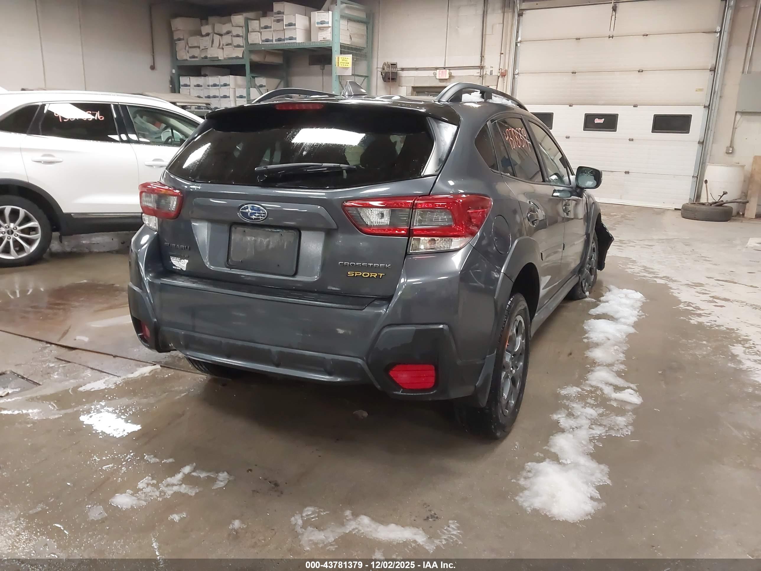 SUBARU CROSSTREK image 4