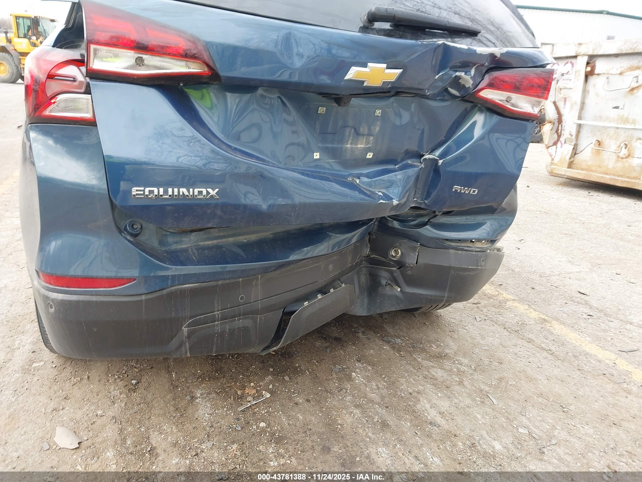 CHEVROLET EQUINOX image 6