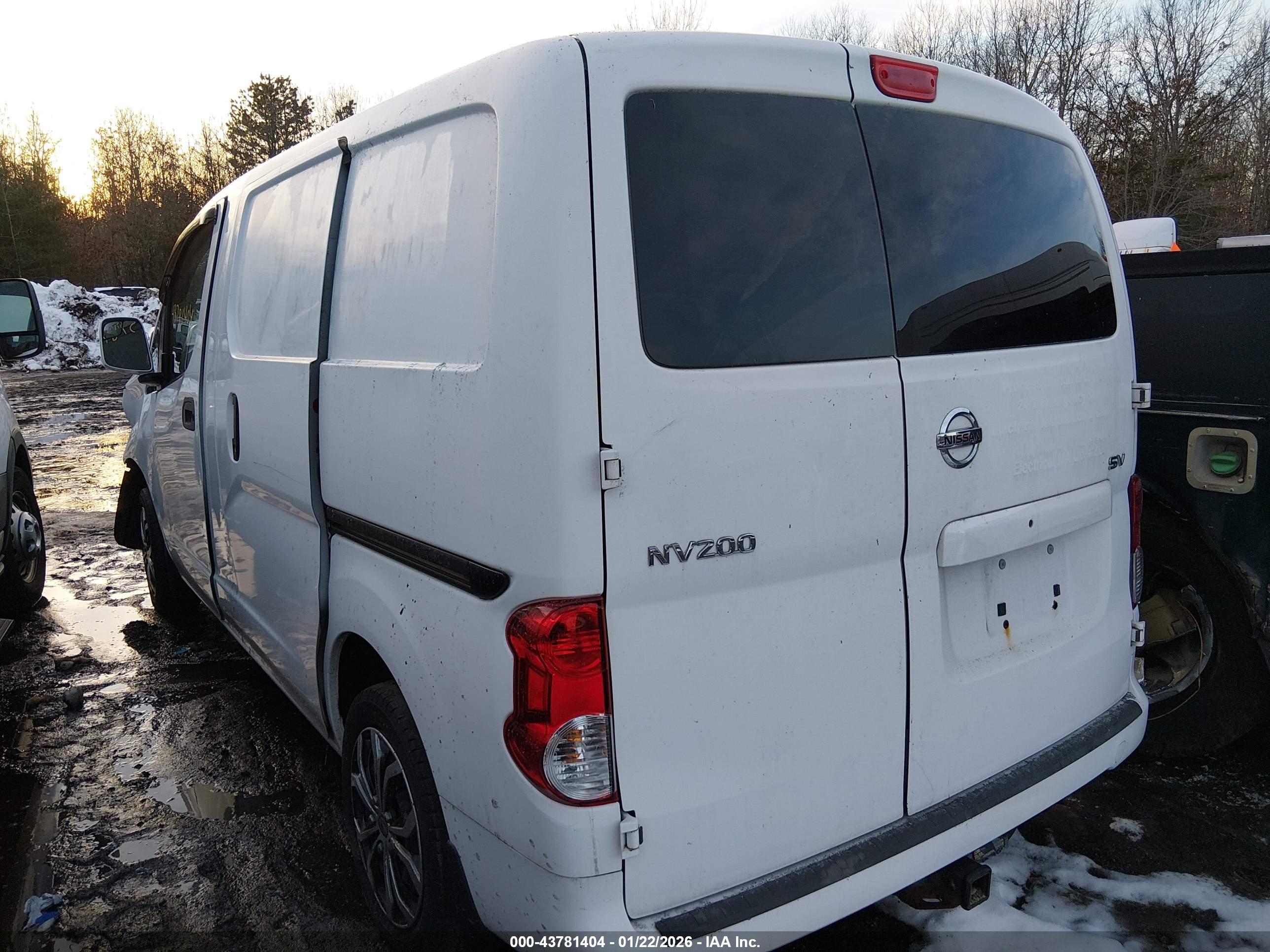 NISSAN NV200 image 3
