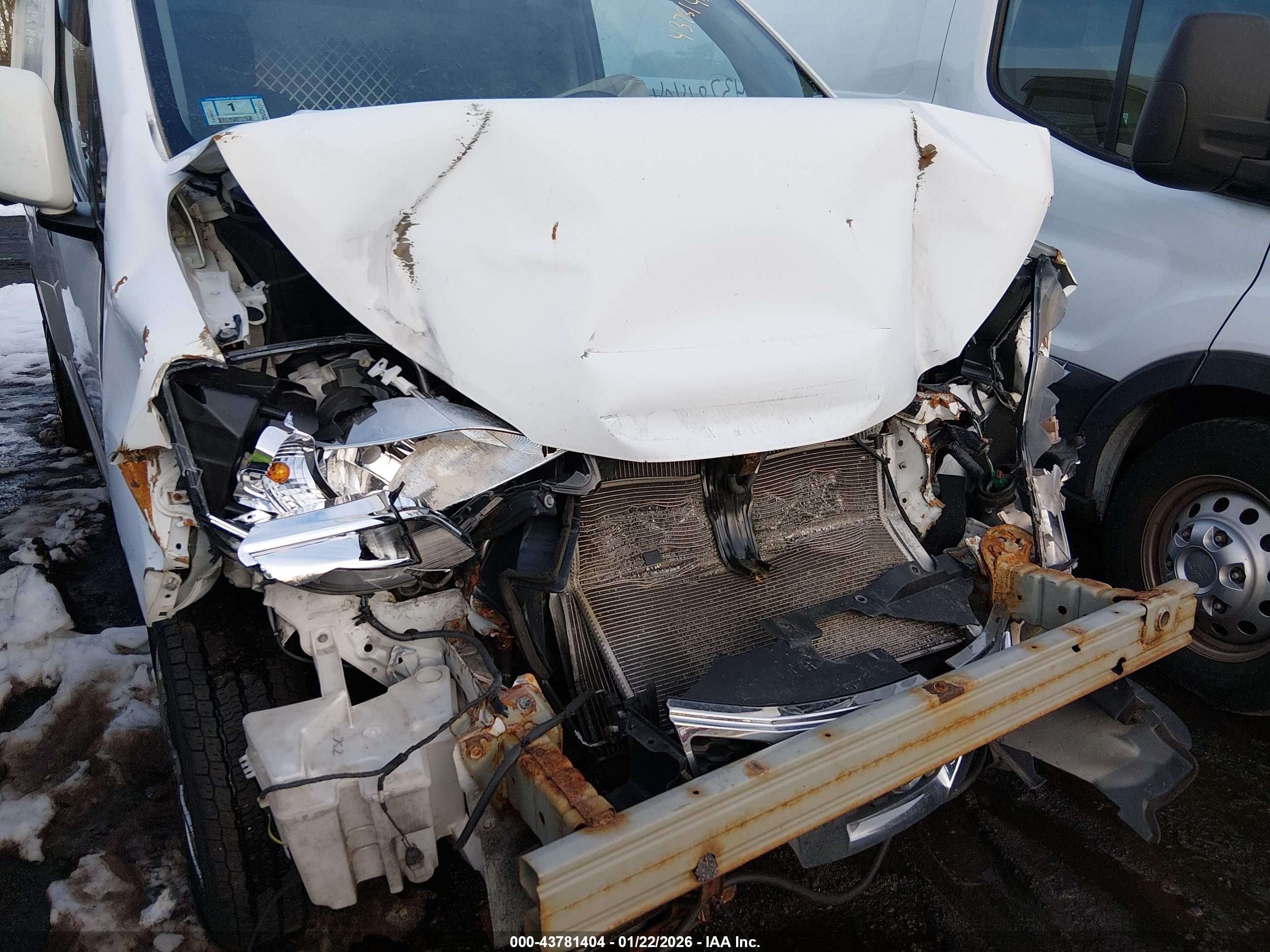 NISSAN NV200 image 6
