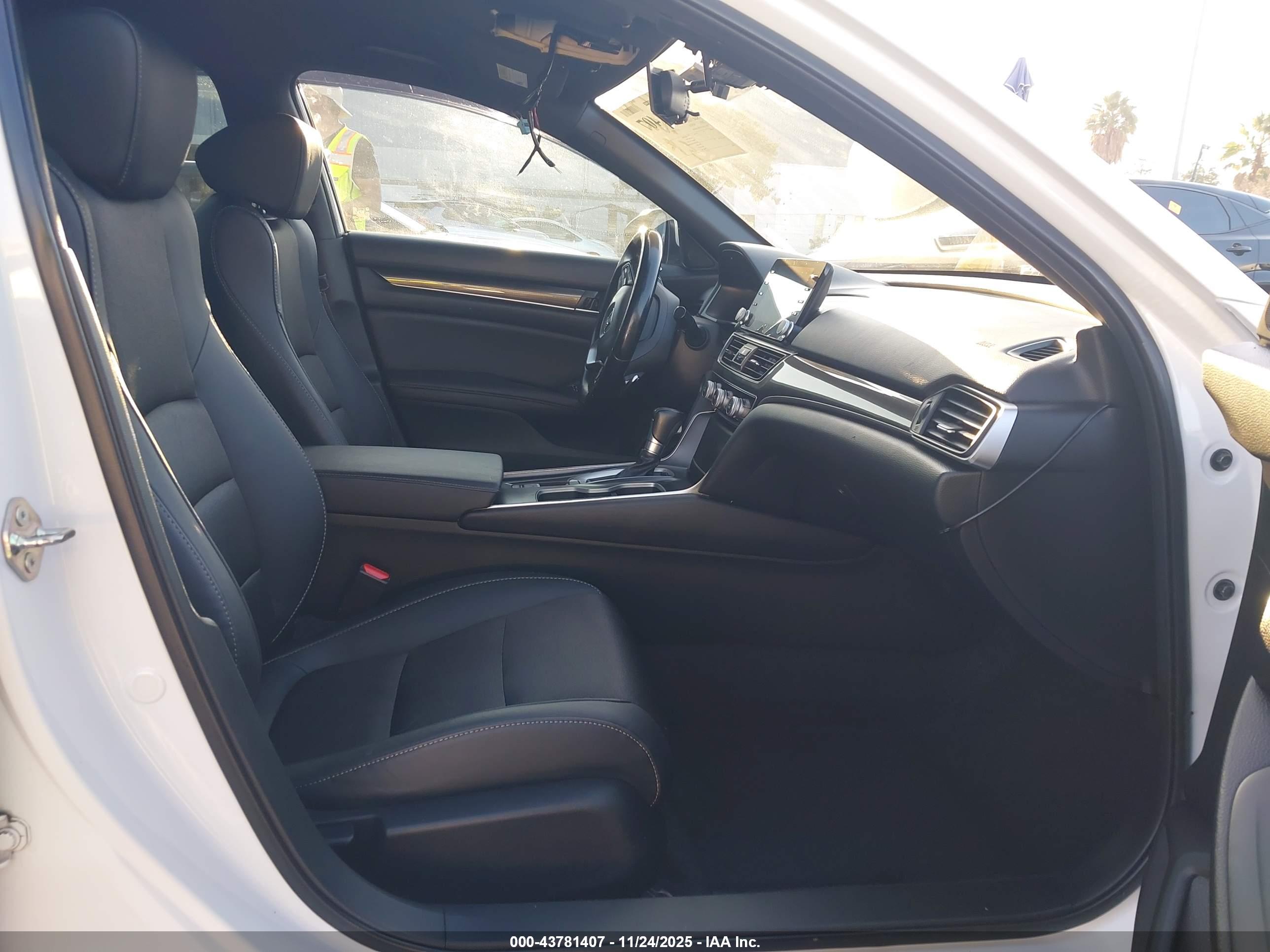 HONDA ACCORD image 5