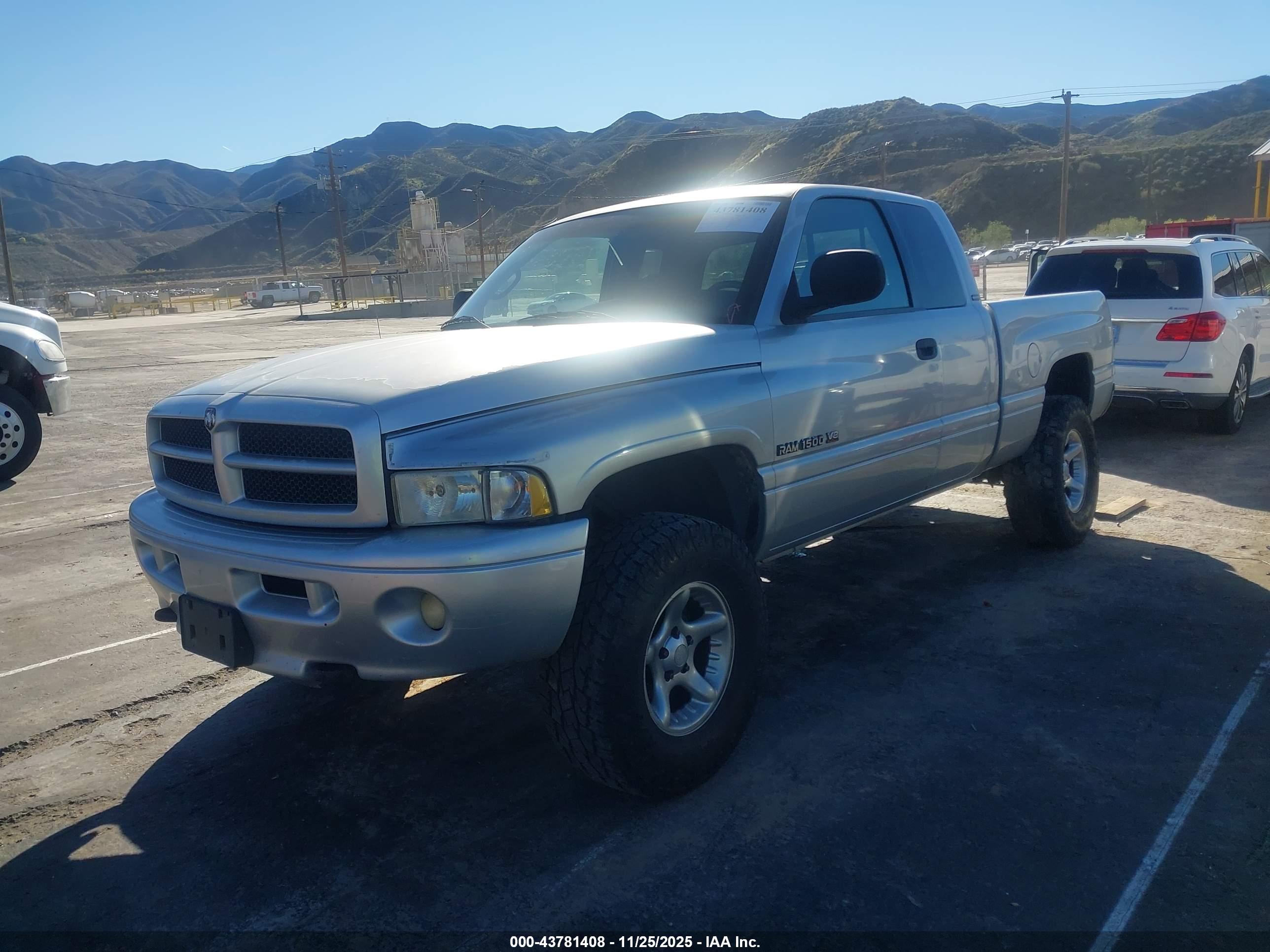 DODGE RAM image 2