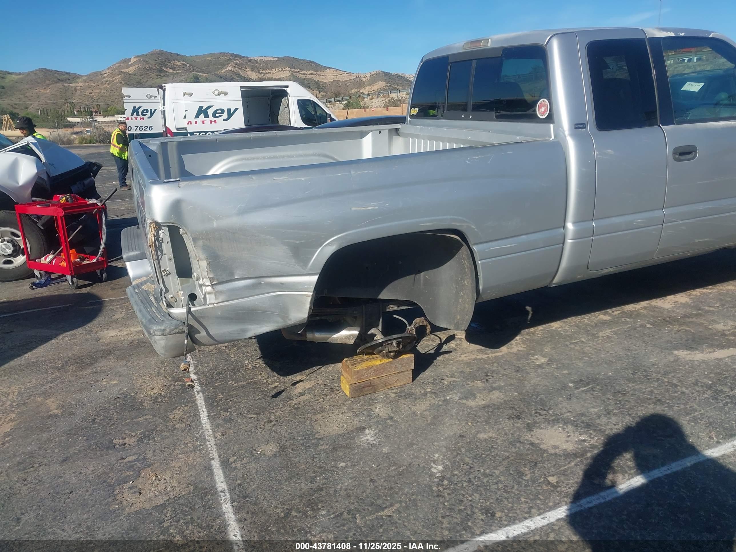 DODGE RAM image 6