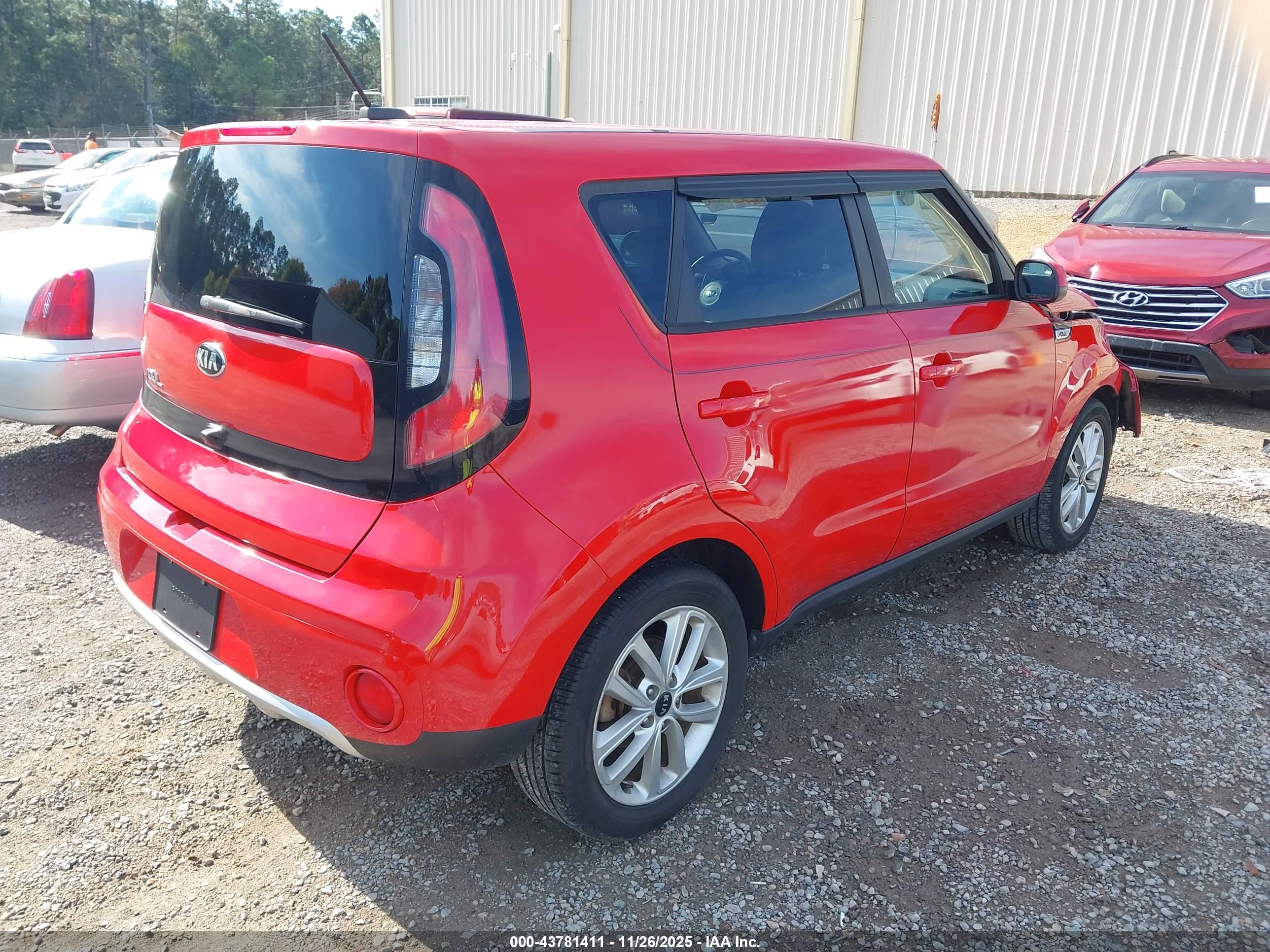 KIA SOUL image 4