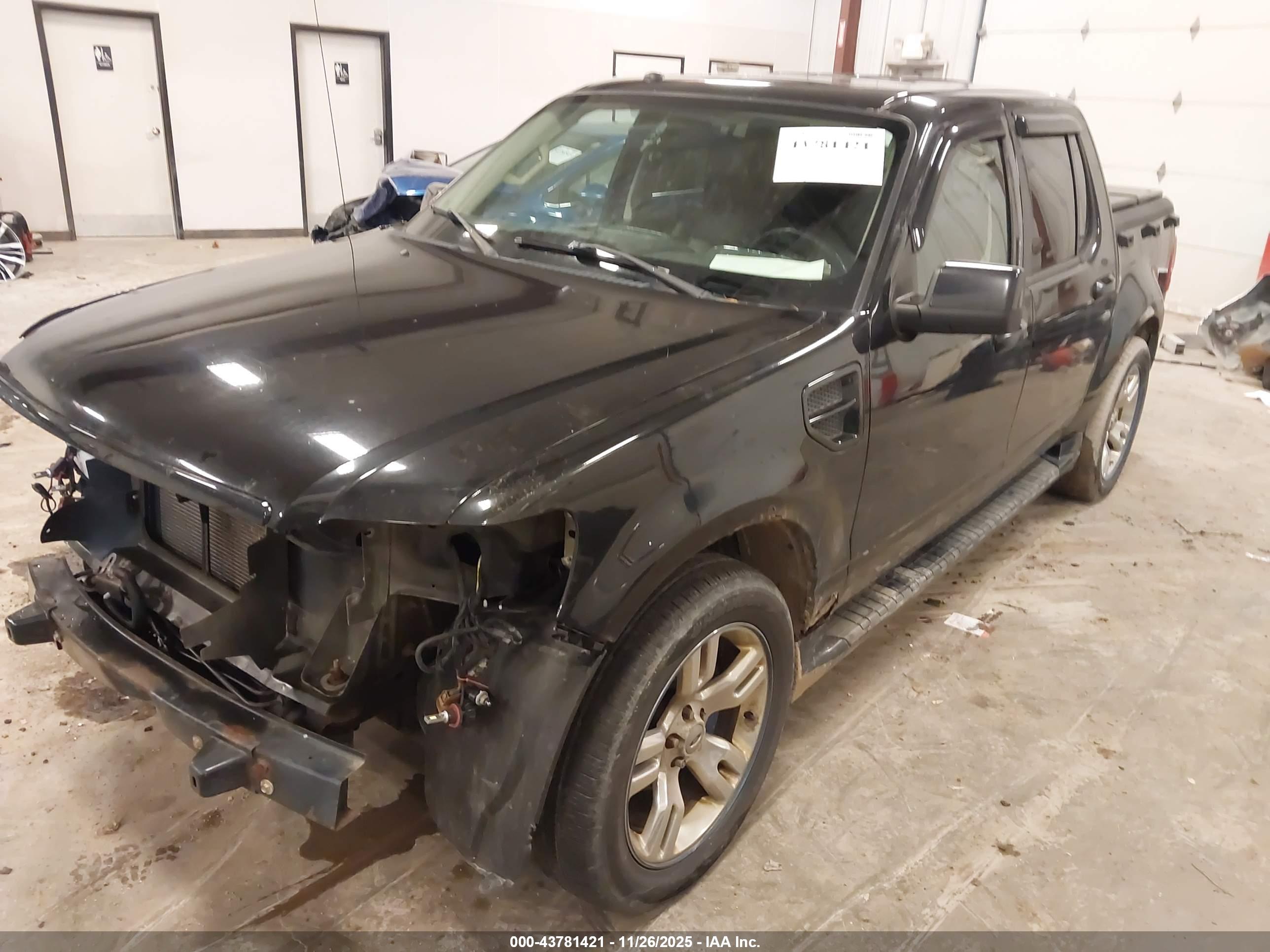 FORD EXPLORER image 2