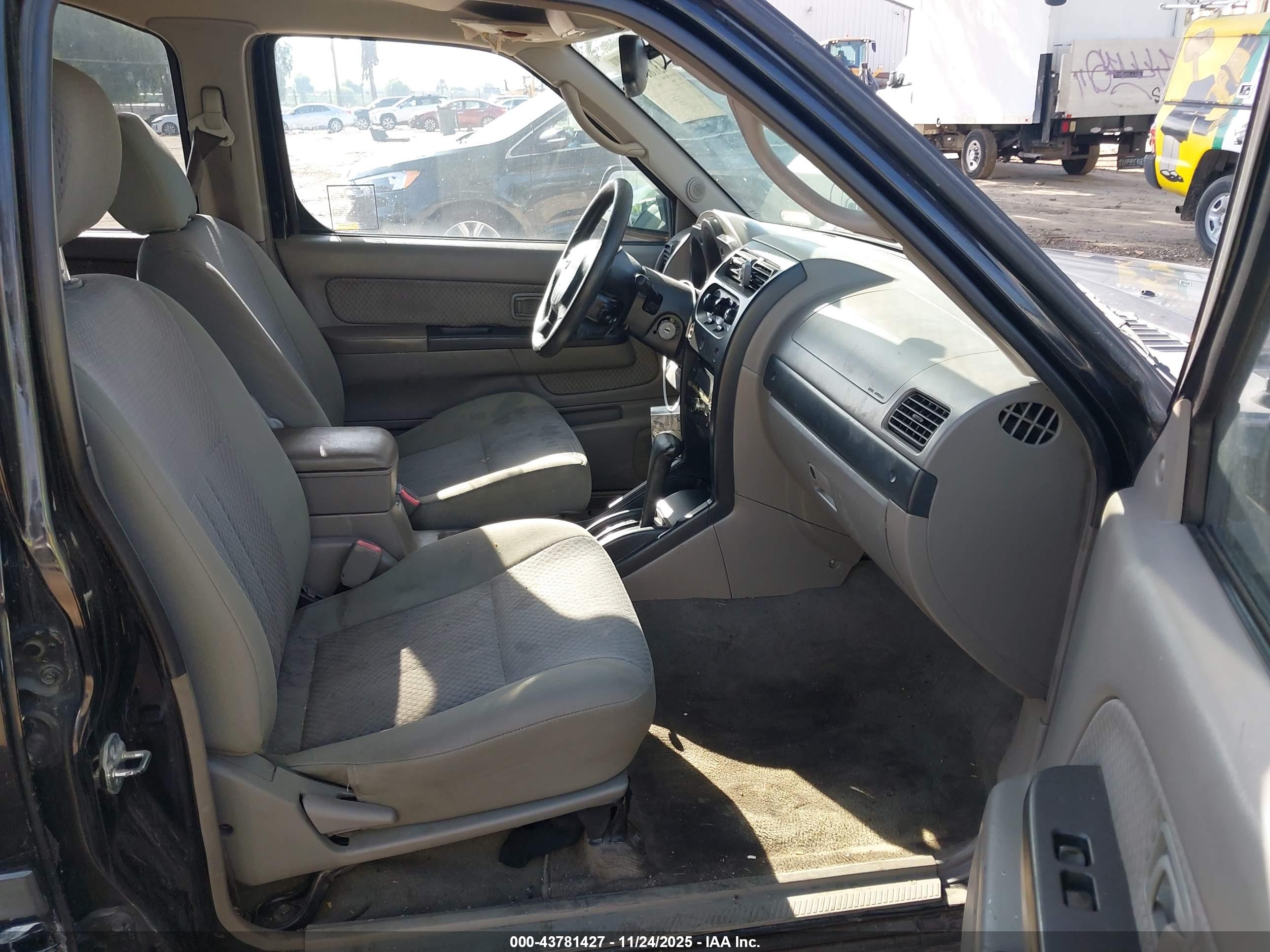 NISSAN XTERRA image 5