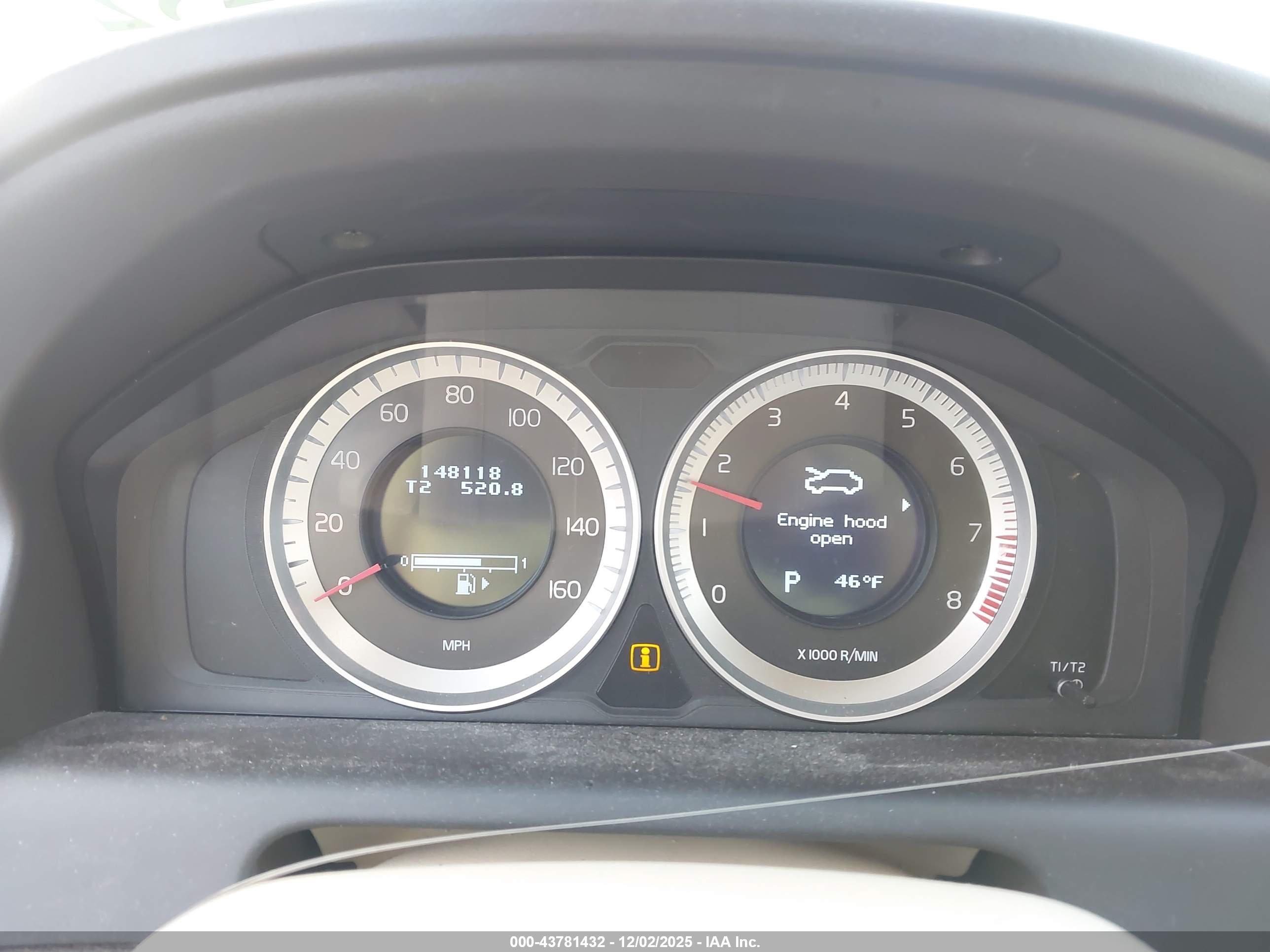 VOLVO XC60 image 7