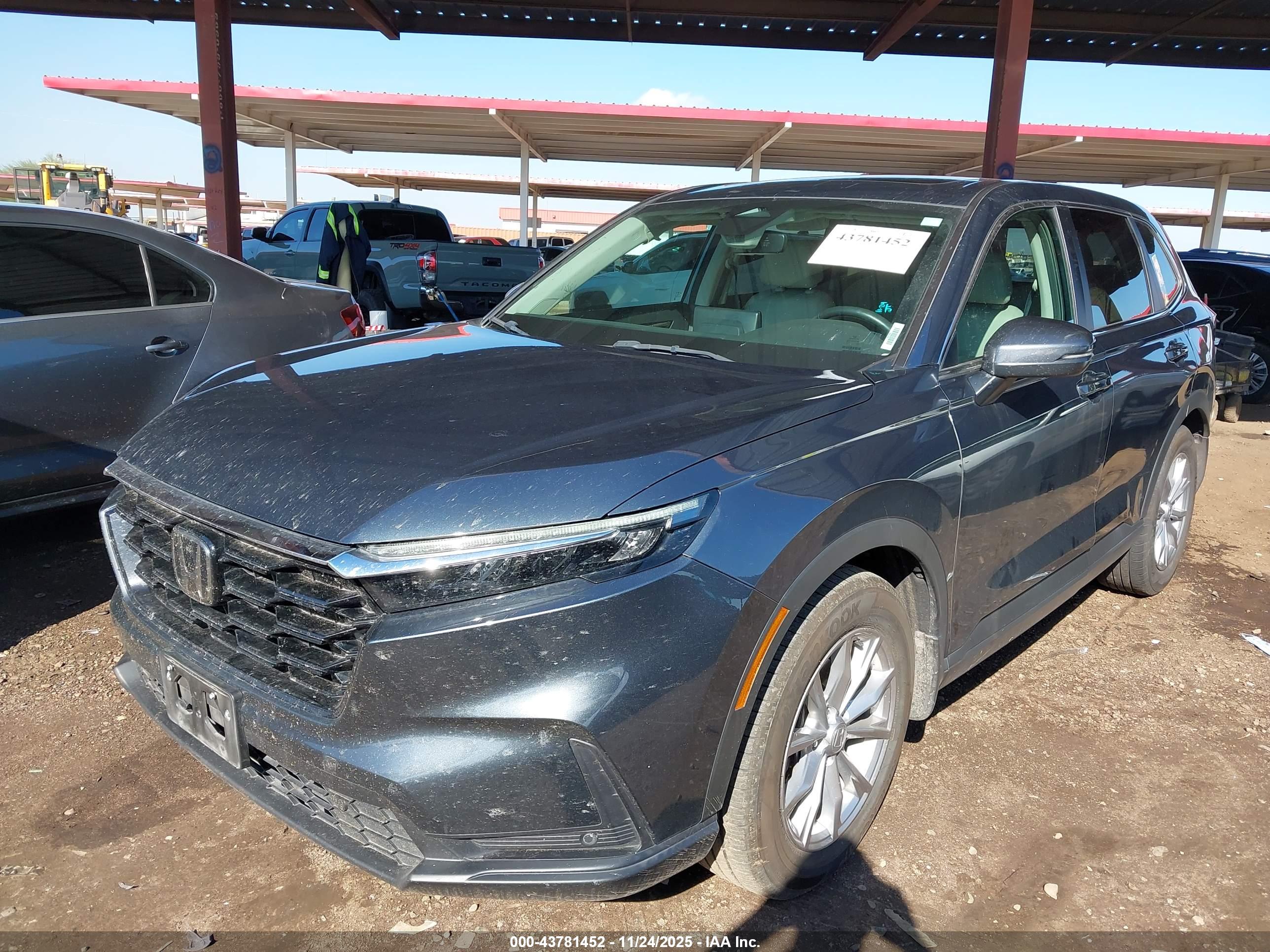 HONDA CR-V image 2